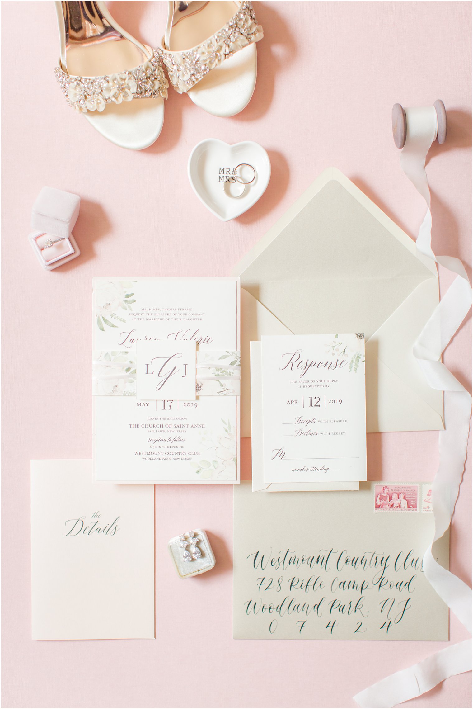 Wedding invitation by Art Paper Scissor