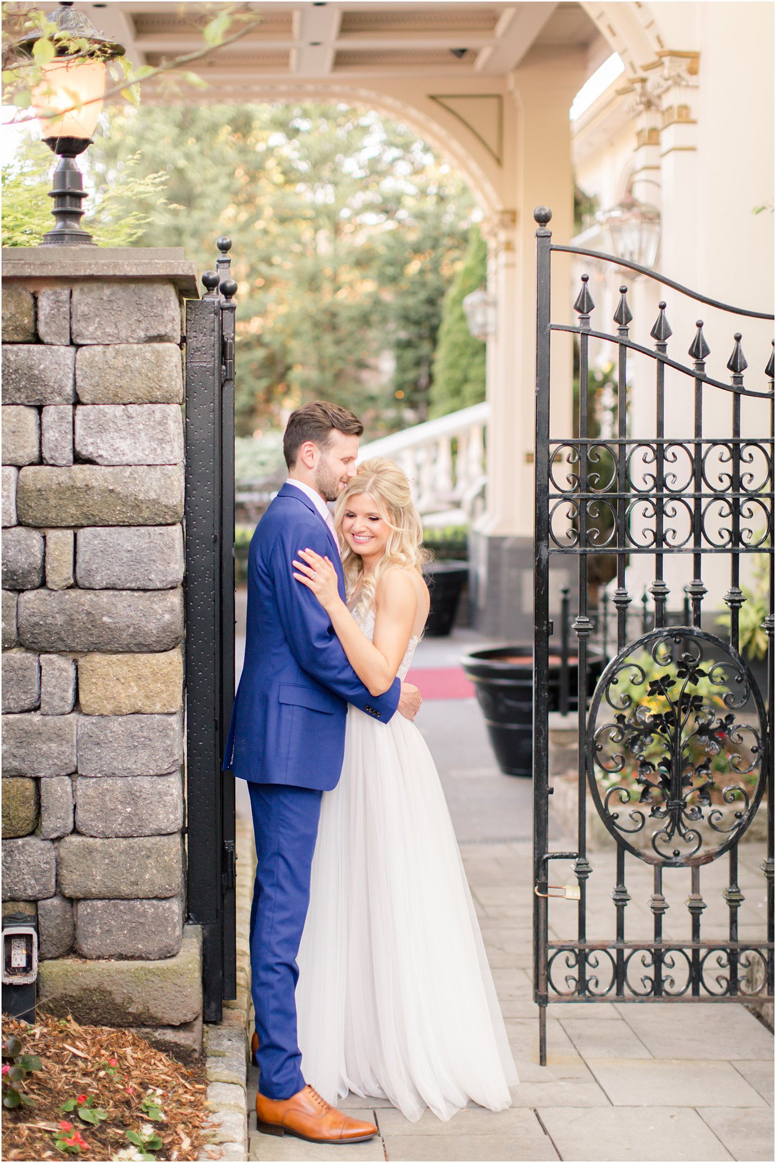 bride and groom photos for Westmount Country Club Wedding