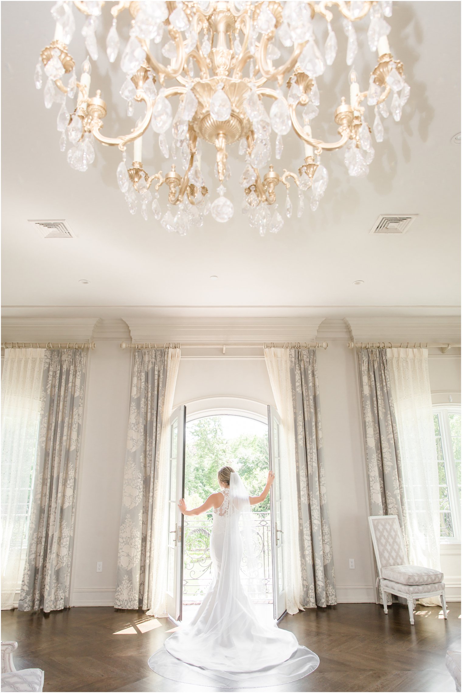 Bride posing for photo at Park Chateau Estate and Gardens