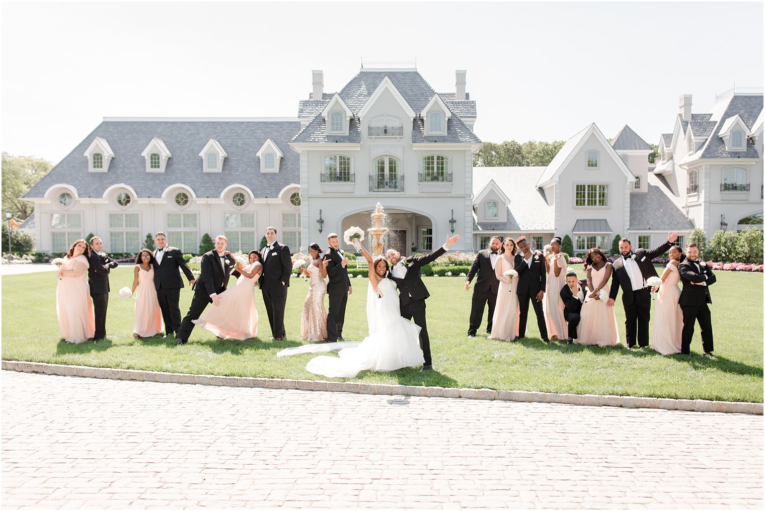 Bridal party at Park Chateau