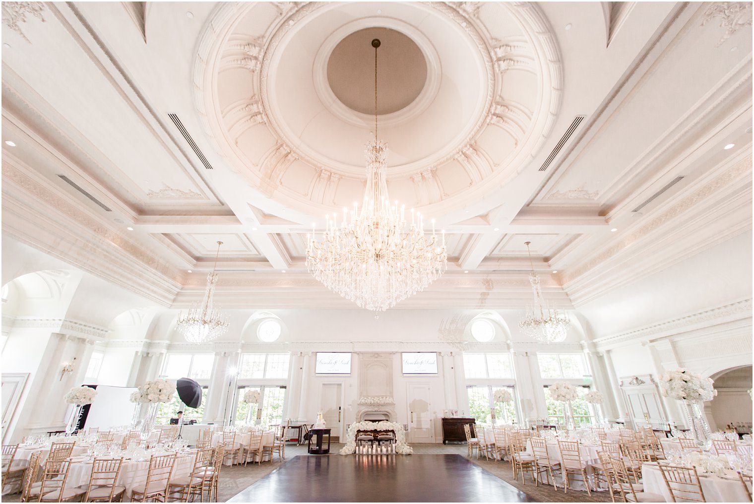 Empty ballroom at Park Chateau Estate