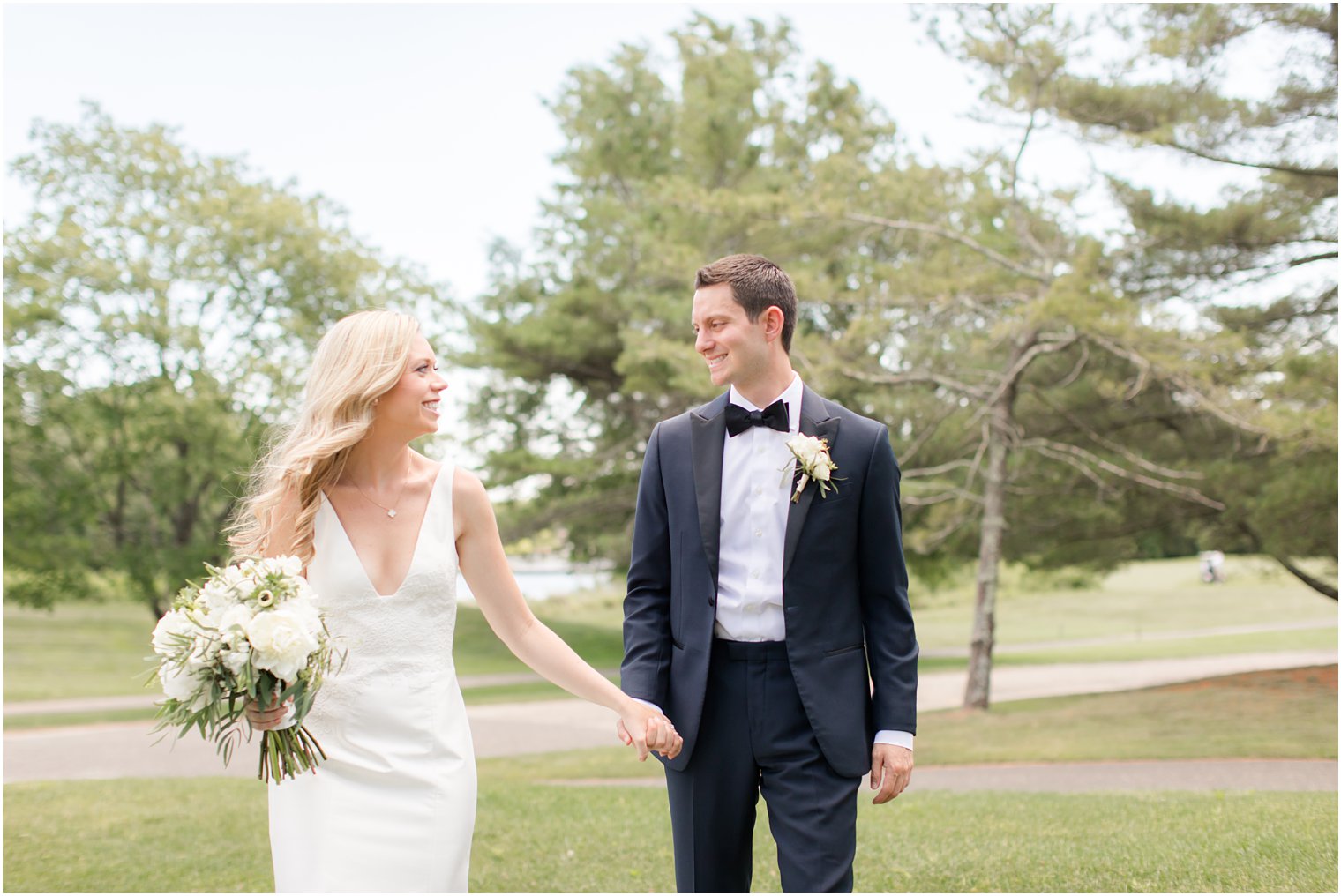 Bride and groom photos at Stone Harbor Golf Club Wedding Venue