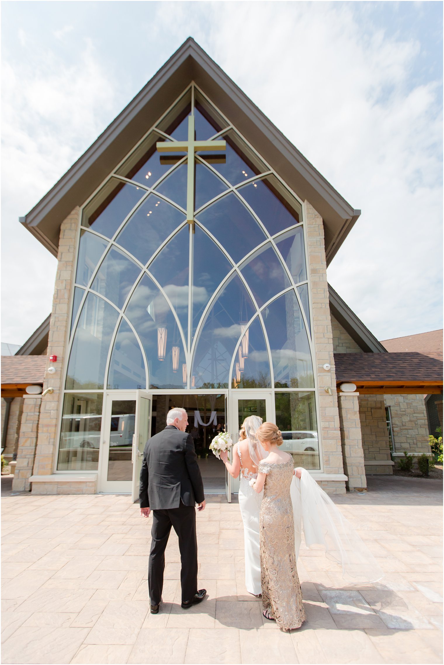 Wedding ceremony at Church of the Presentation in Upper Saddle River