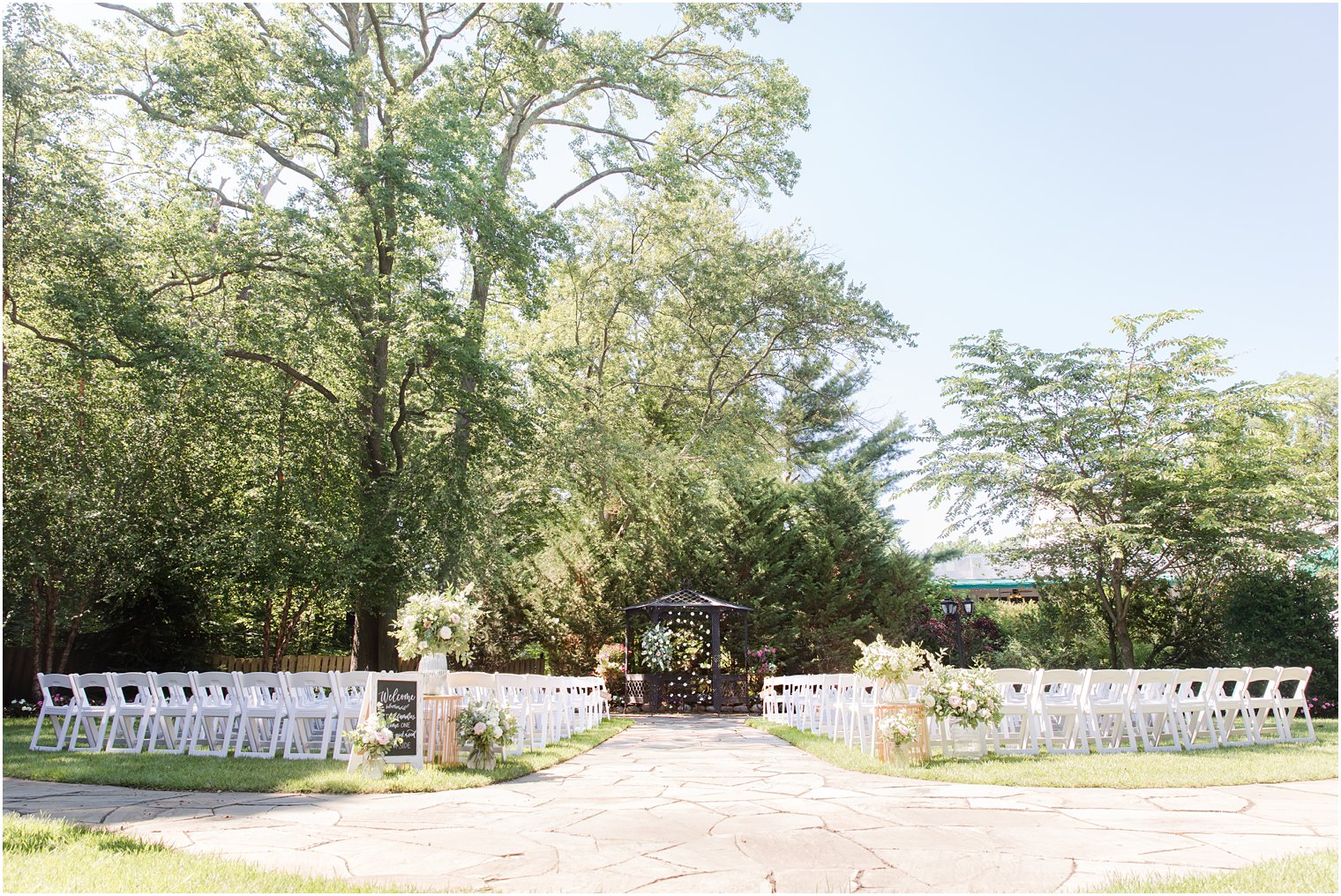 Outdoor ceremony at The English Manor in Ocean, NJ