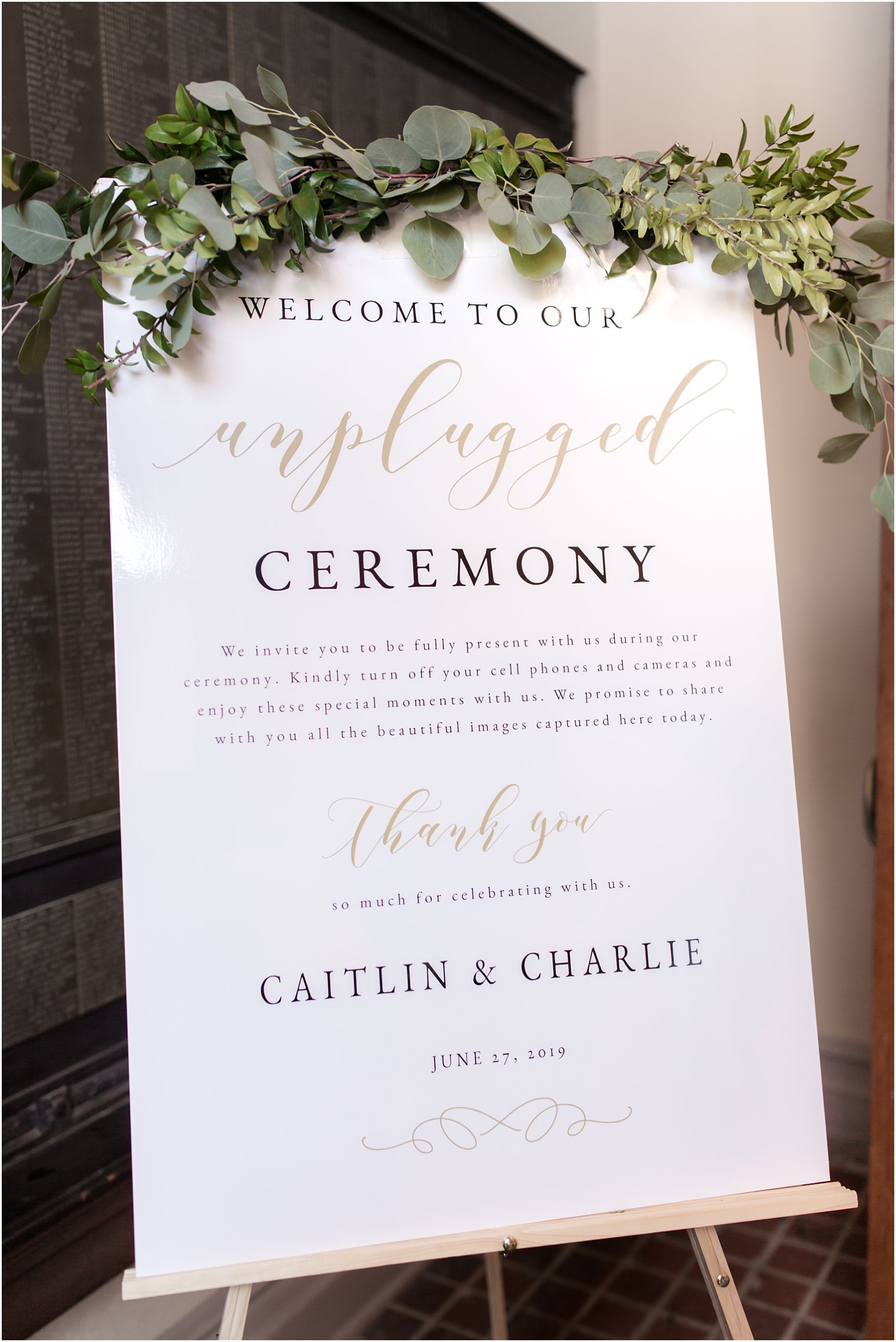 Welcome sign for unplugged ceremony at Park Chateau Estate