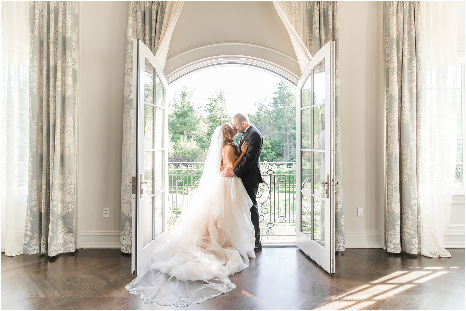 Wedding portraits at Park Chateau Estate in East Brunswick, NJ