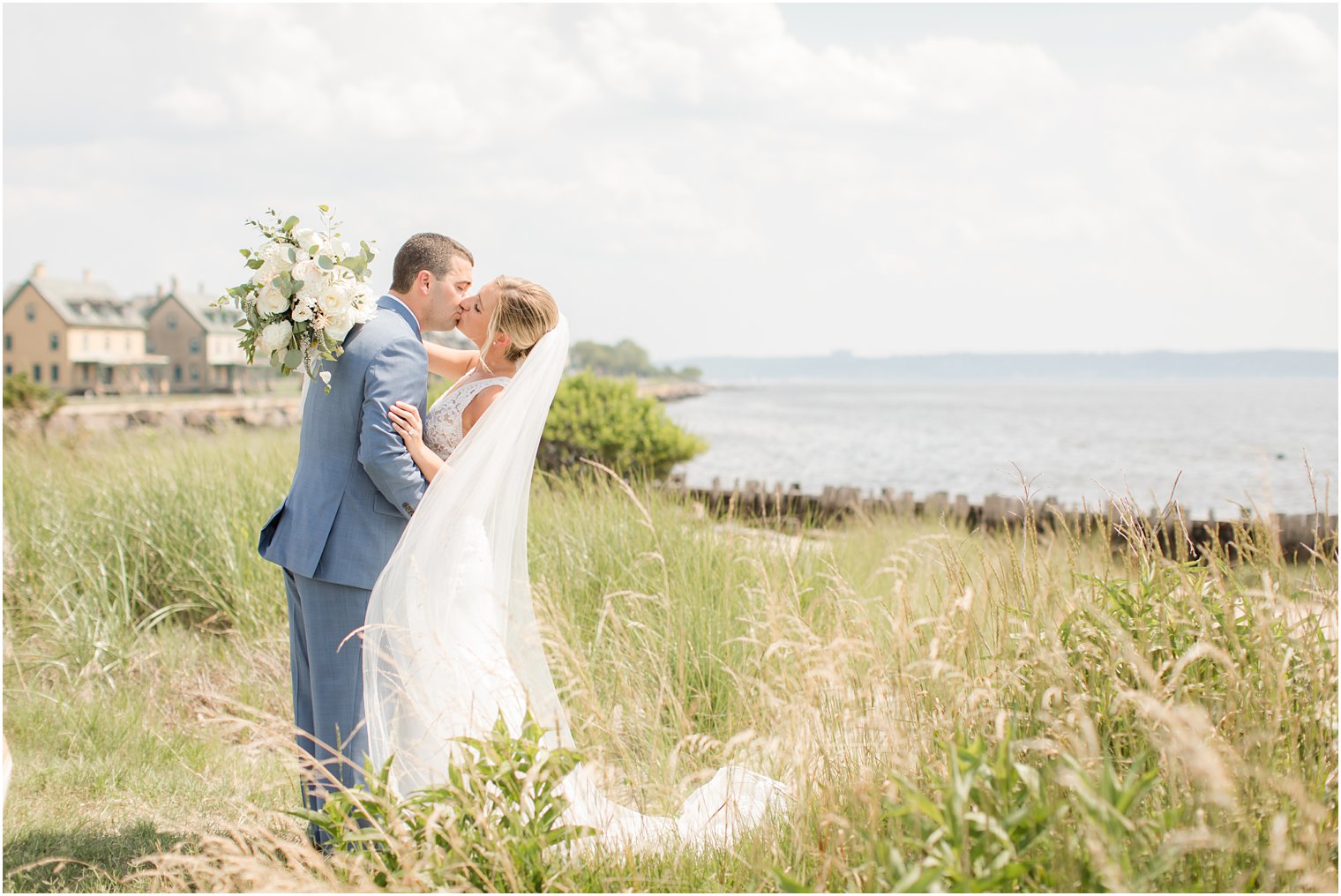 Atlantic Highlands New Jersey wedding day photographed by Idalia Photography