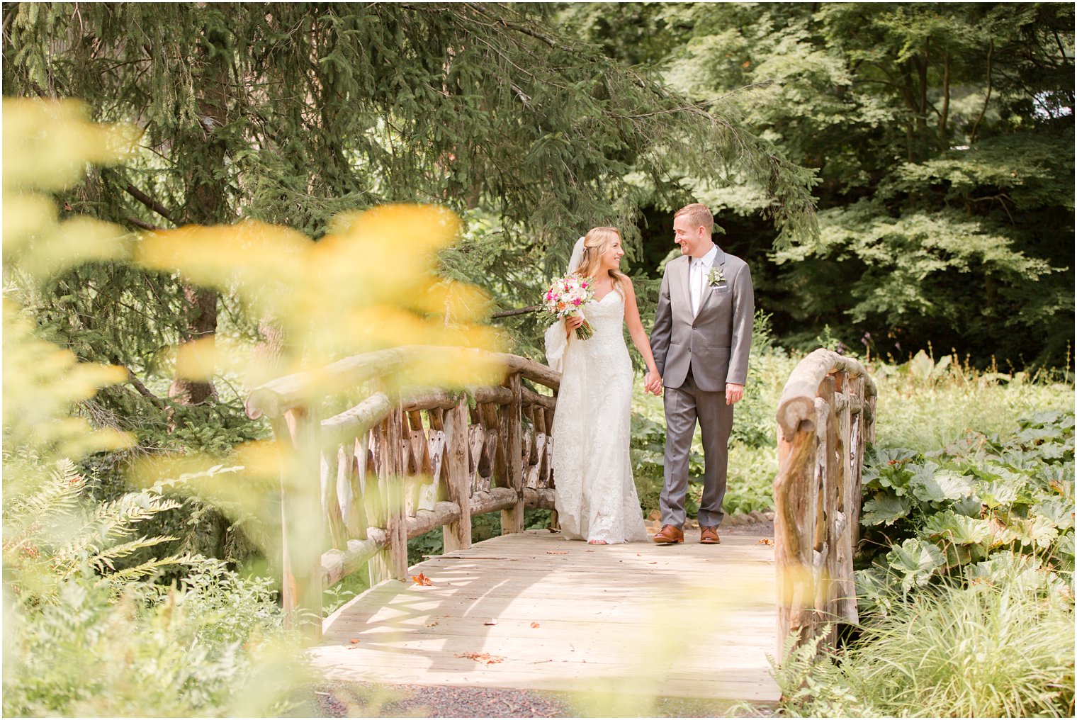 Wedding photos at Leonard J. Buck Garden