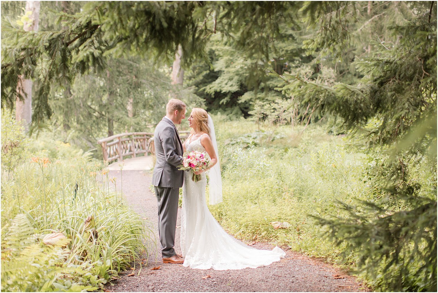 Wedding photos at Leonard J. Buck Garden