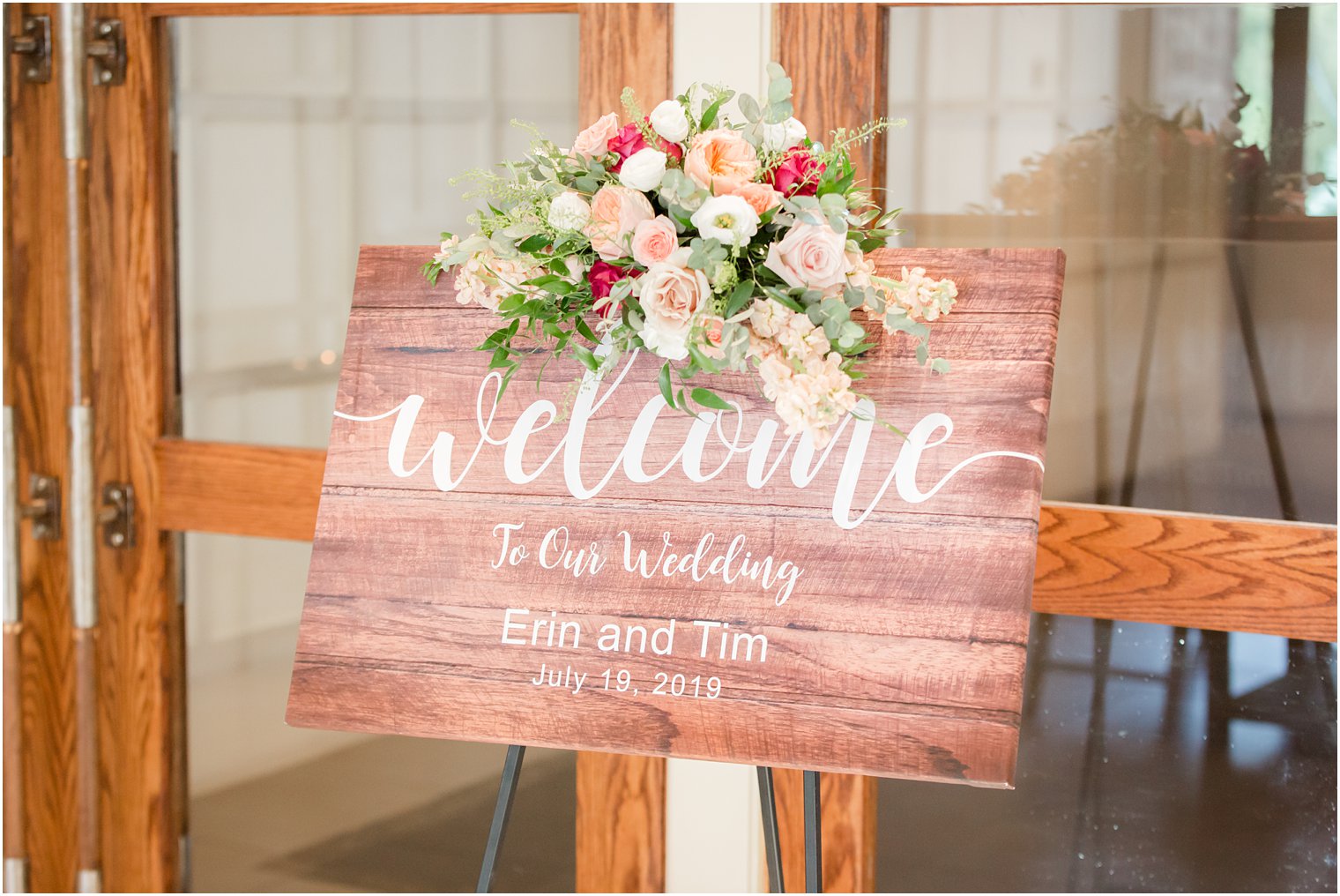 Wood wedding welcome sign at Stone House at Stirling Ridge wedding