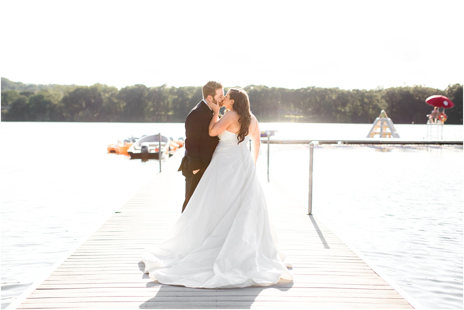 Romantic wedding photos at Indian Trail Club 