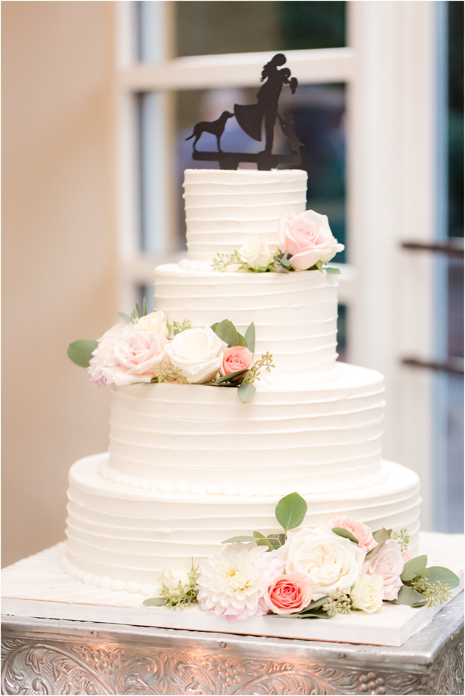 Wedding cake at Stone House at Stirling Ridge Wedding Photos by NJ Wedding Photographers Idalia Photography