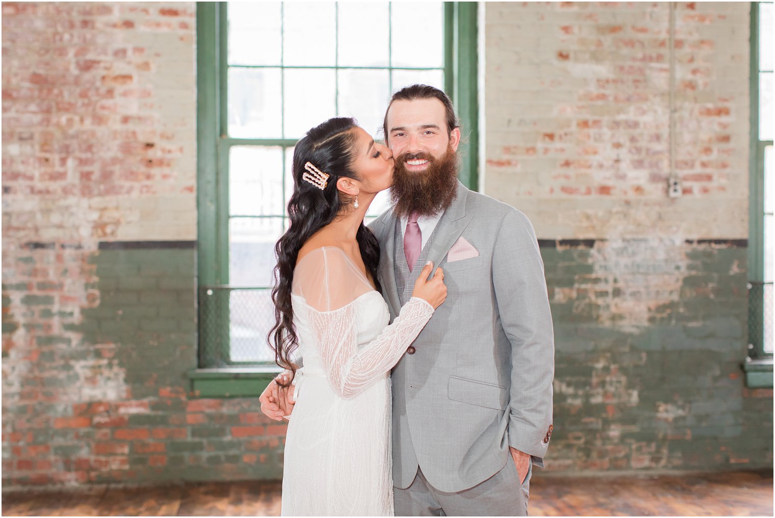 Bride and groom photo on their wedding day