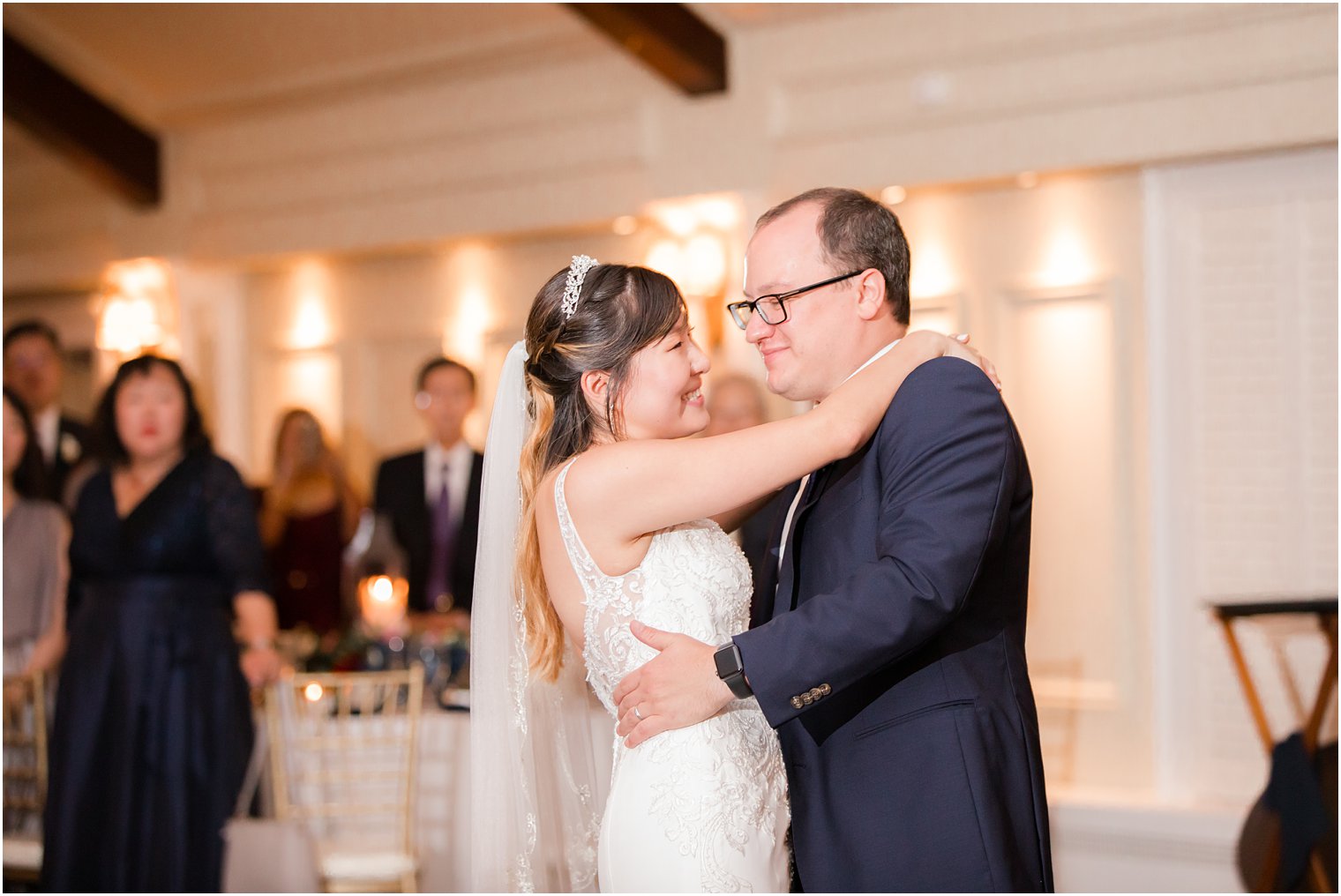 first dance at Lake Mohawk Country Club photographed by Idalia Photography