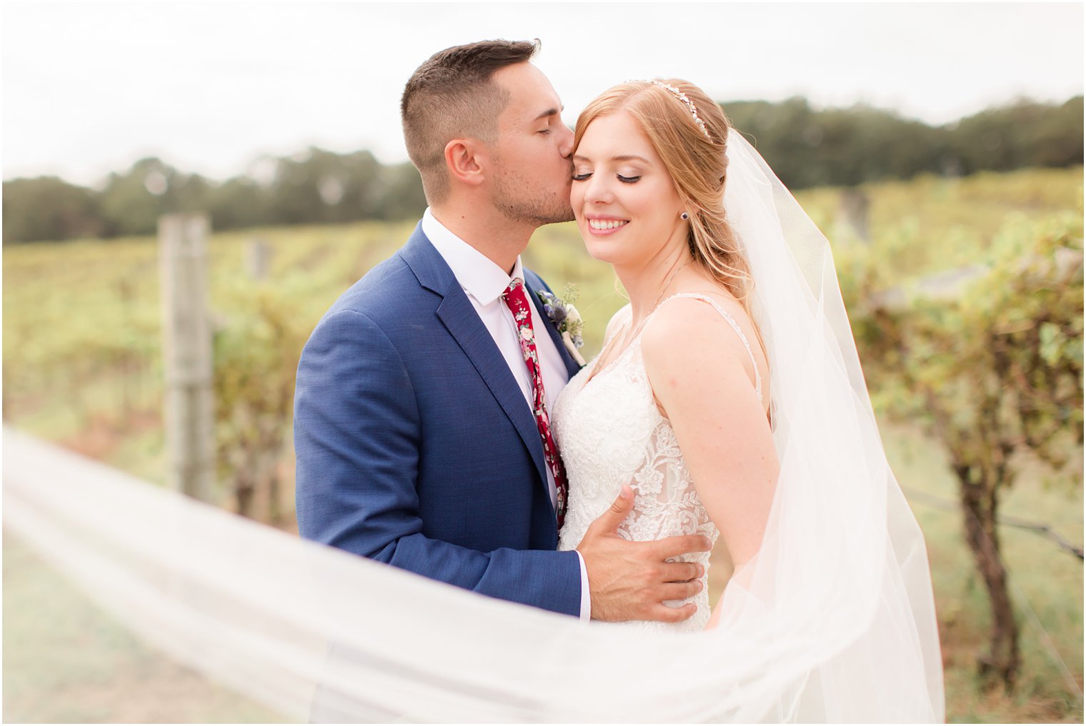 Romantic photos of couple at Laurita Winery
