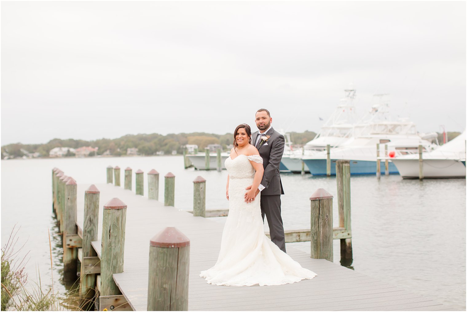 Clarks Landing wedding photos with Idalia Photography