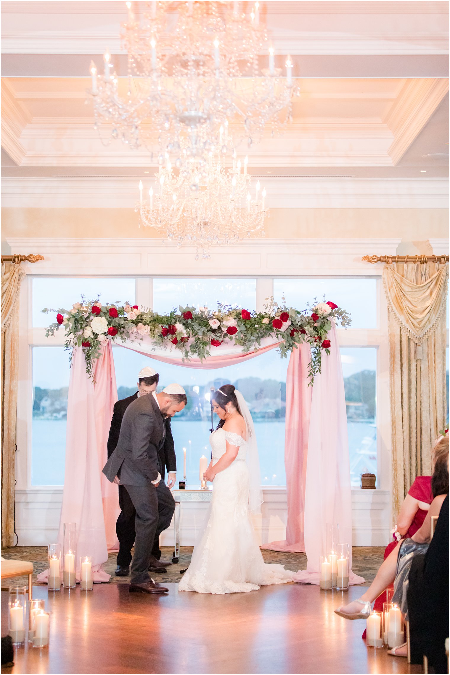 wedding ceremony at Clarks Landing Yacht Club