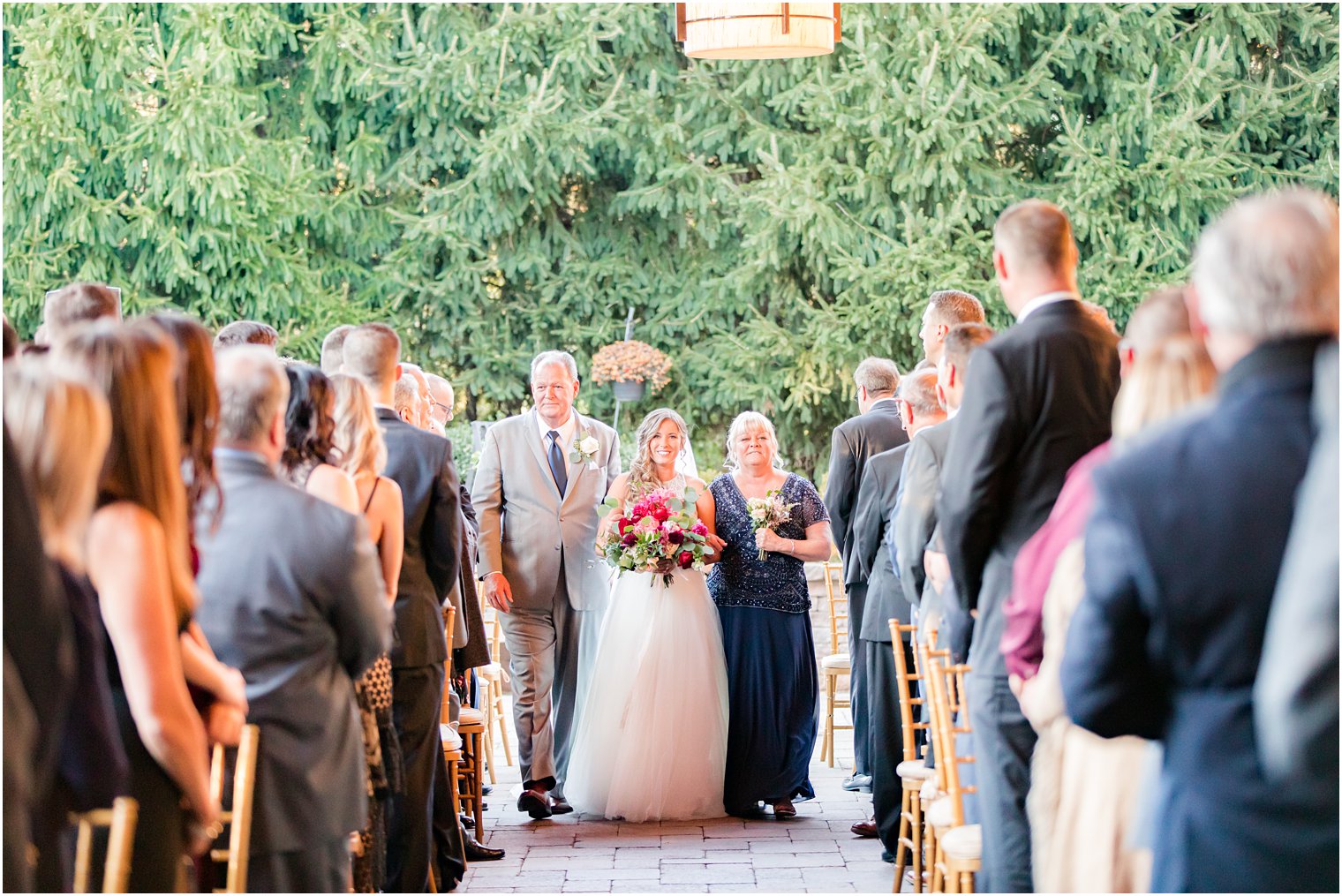 wedding ceremony at Stone House photographed by Idalia Photography