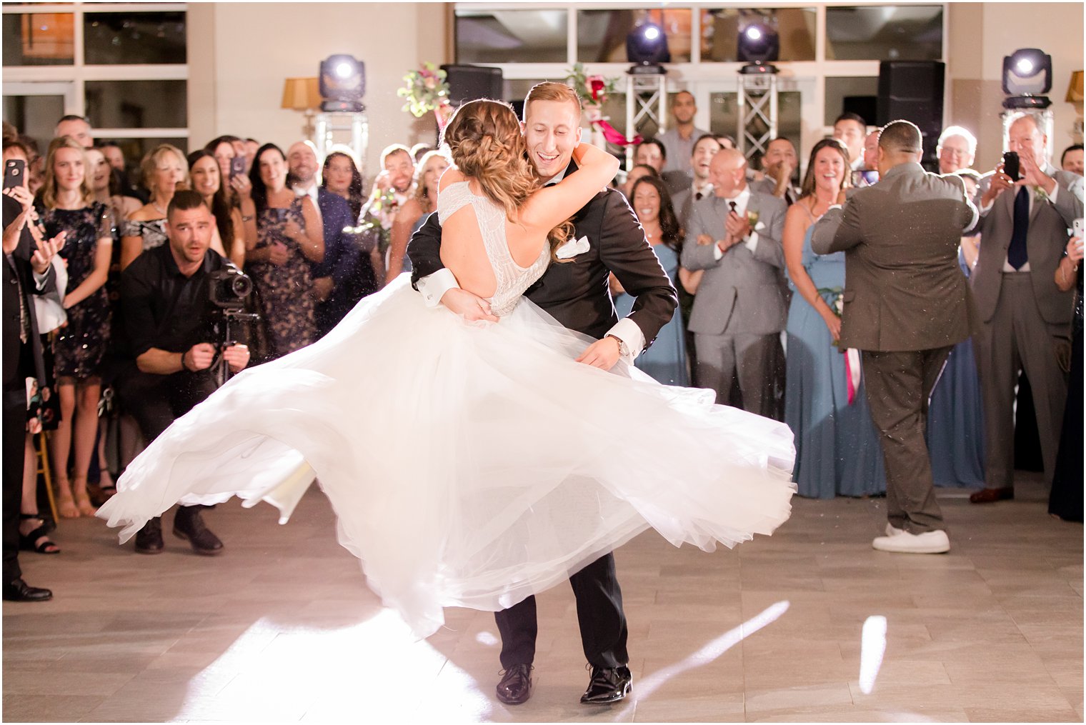 choreographed first dance photographed by Idalia Photography