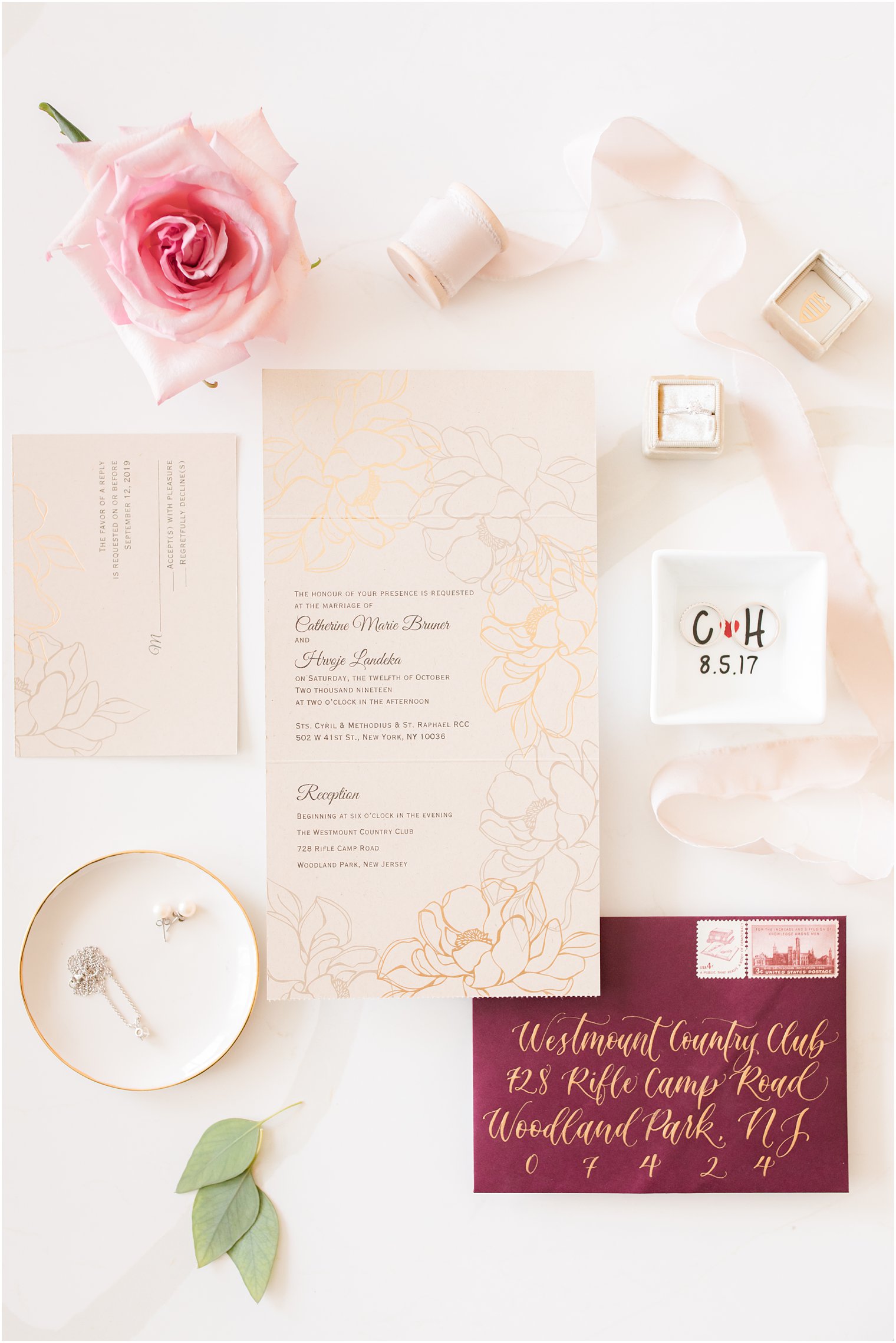 stationery by Inviting Treasures for Westmount Country Club Wedding photographed by Idalia Photography