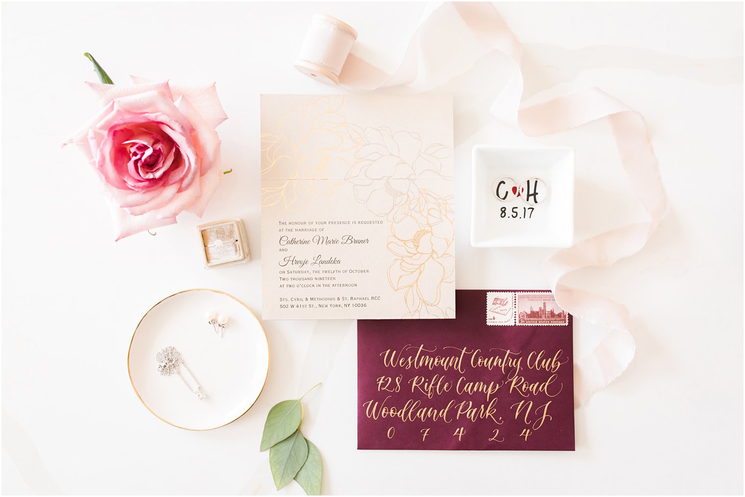 fall wedding stationery photographed by Idalia Photography