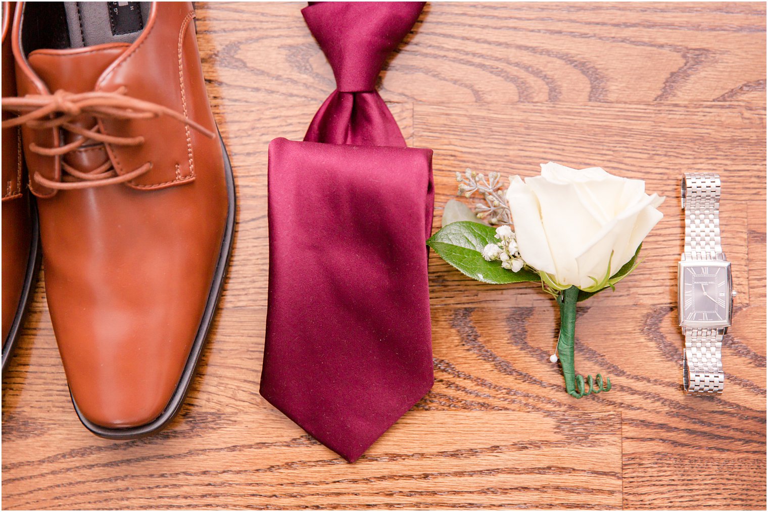 groom's details for fall wedding day in New Jersey