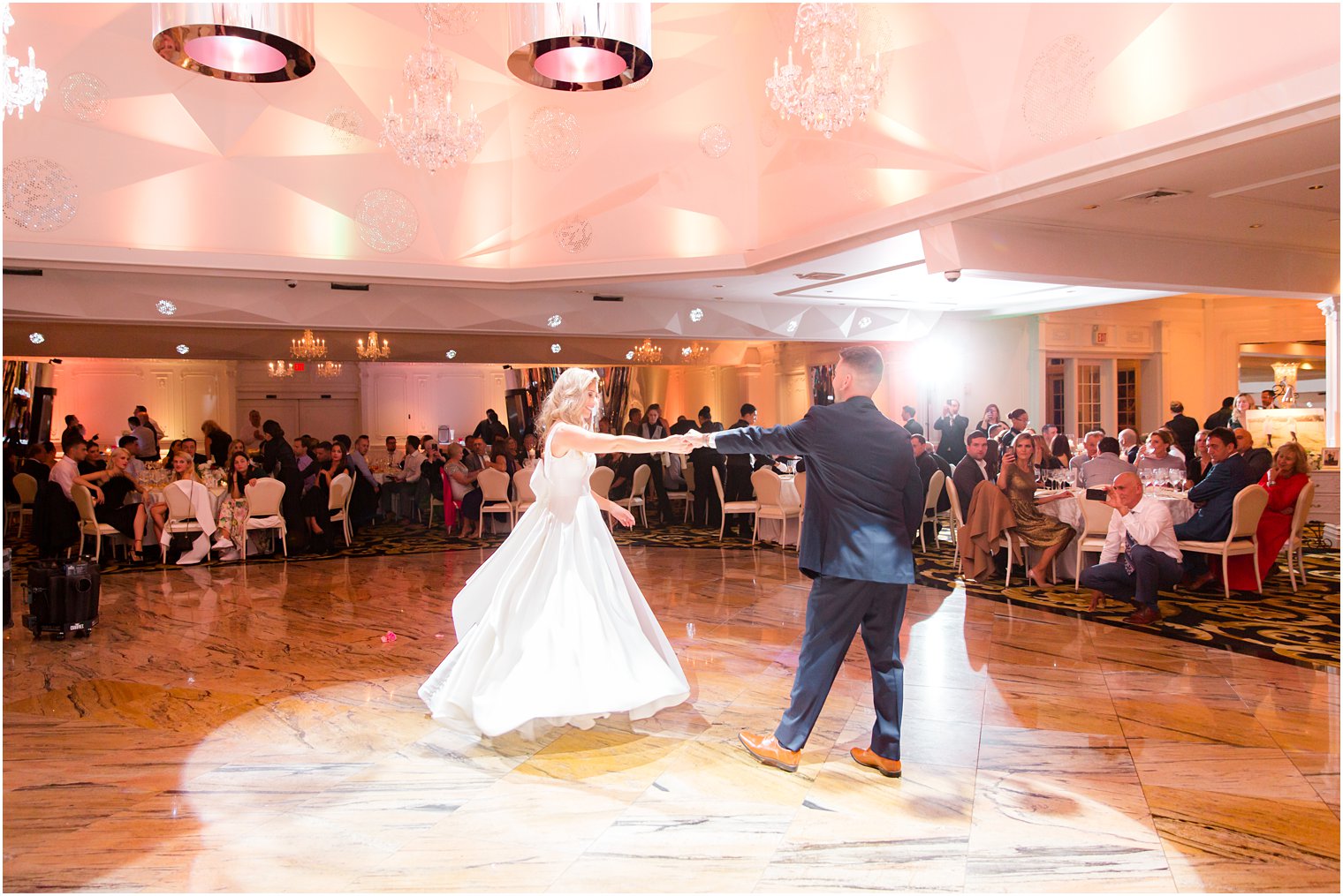 first dance photographed by Idalia Photography