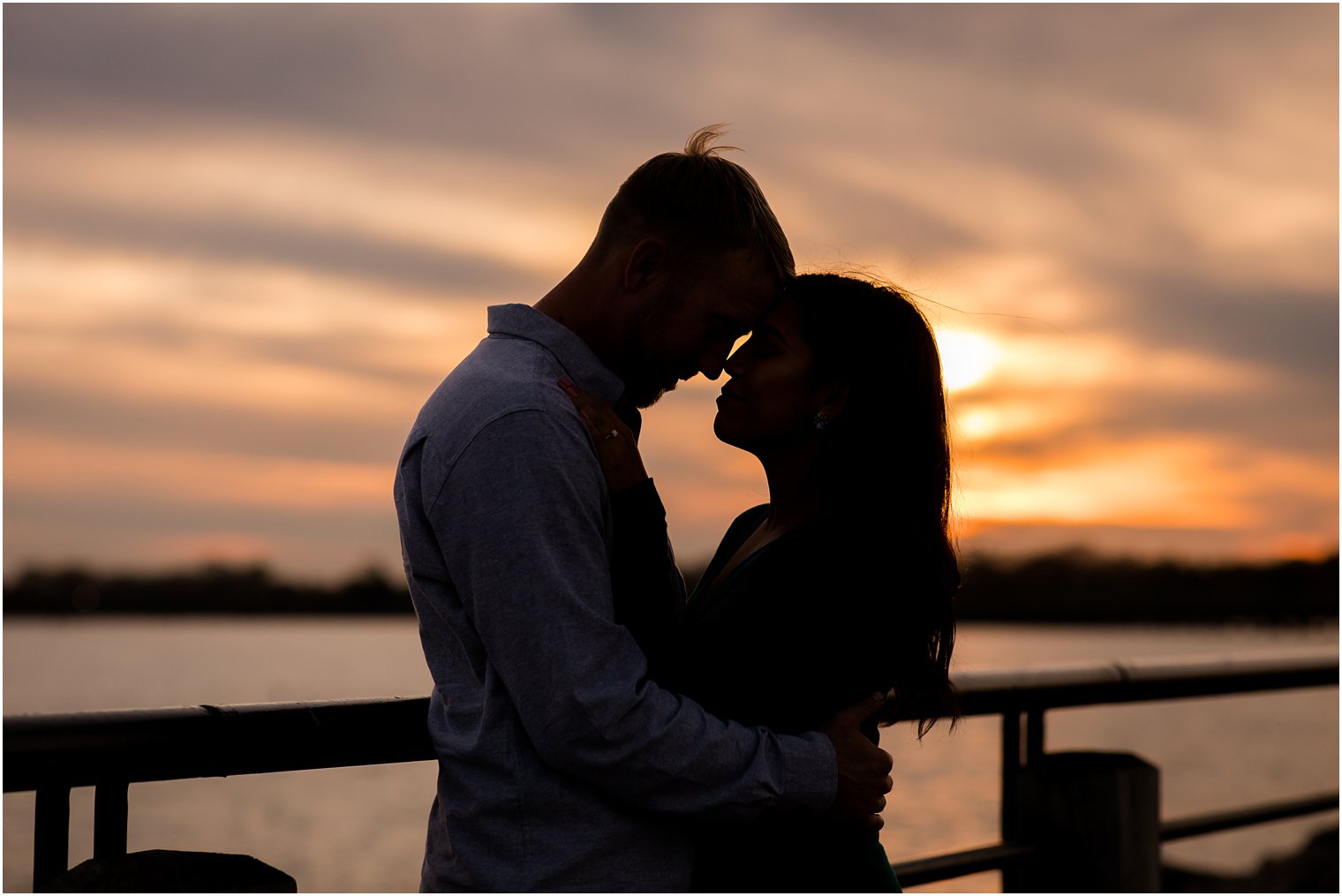 Sunset engagement photo at Liberty State Park | Photos by Idalia Photography