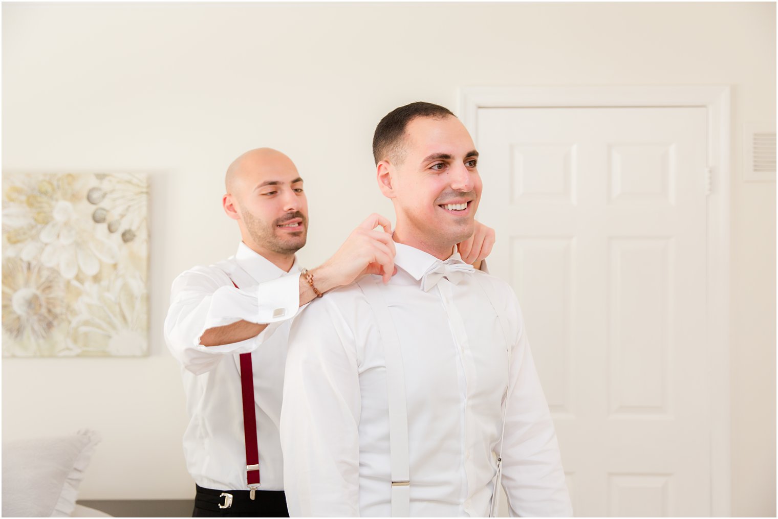 groom prepares for NJ wedding with Idalia Photography