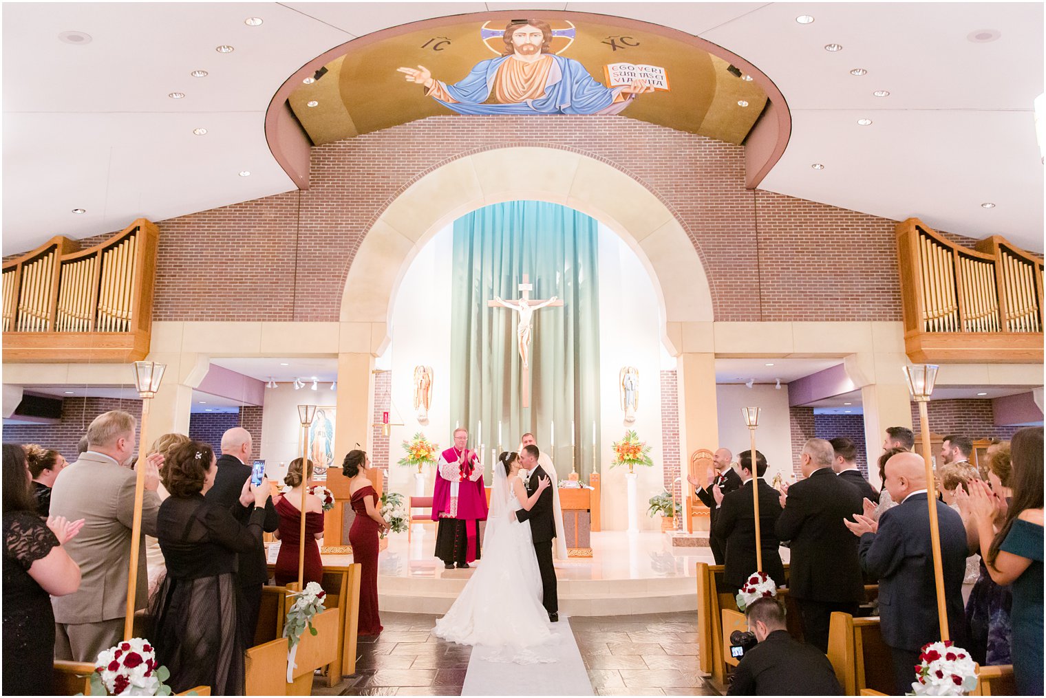 wedding ceremony in New Jersey church photographed by Idalia Photography 