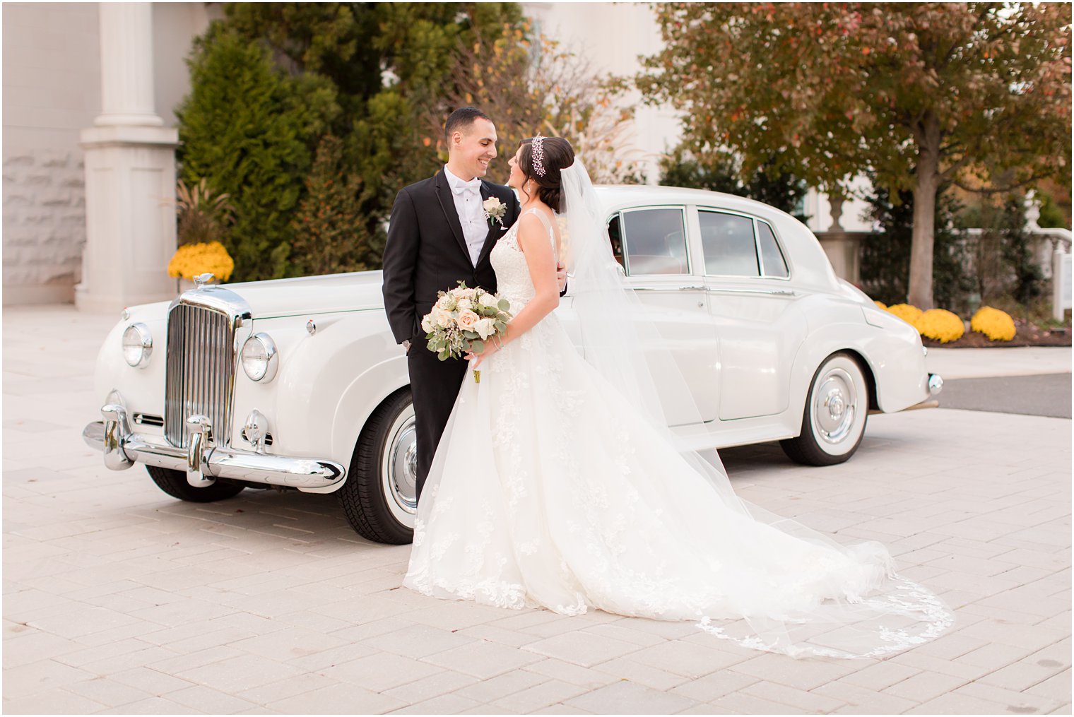 wedding portraits at Palace at Somerset Park with NJ wedding photographer Idalia Photography