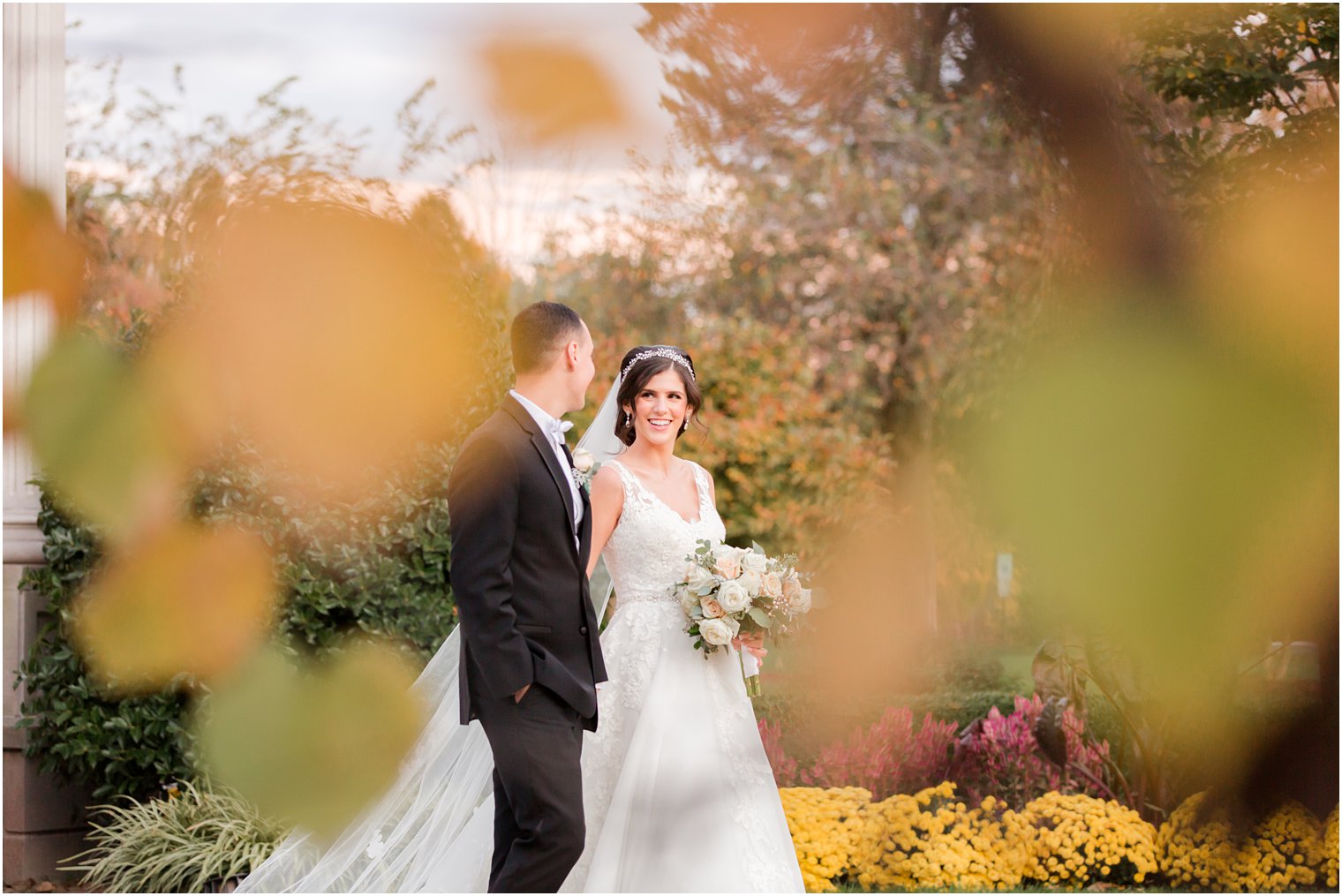 fall wedding portraits with Idalia Photography