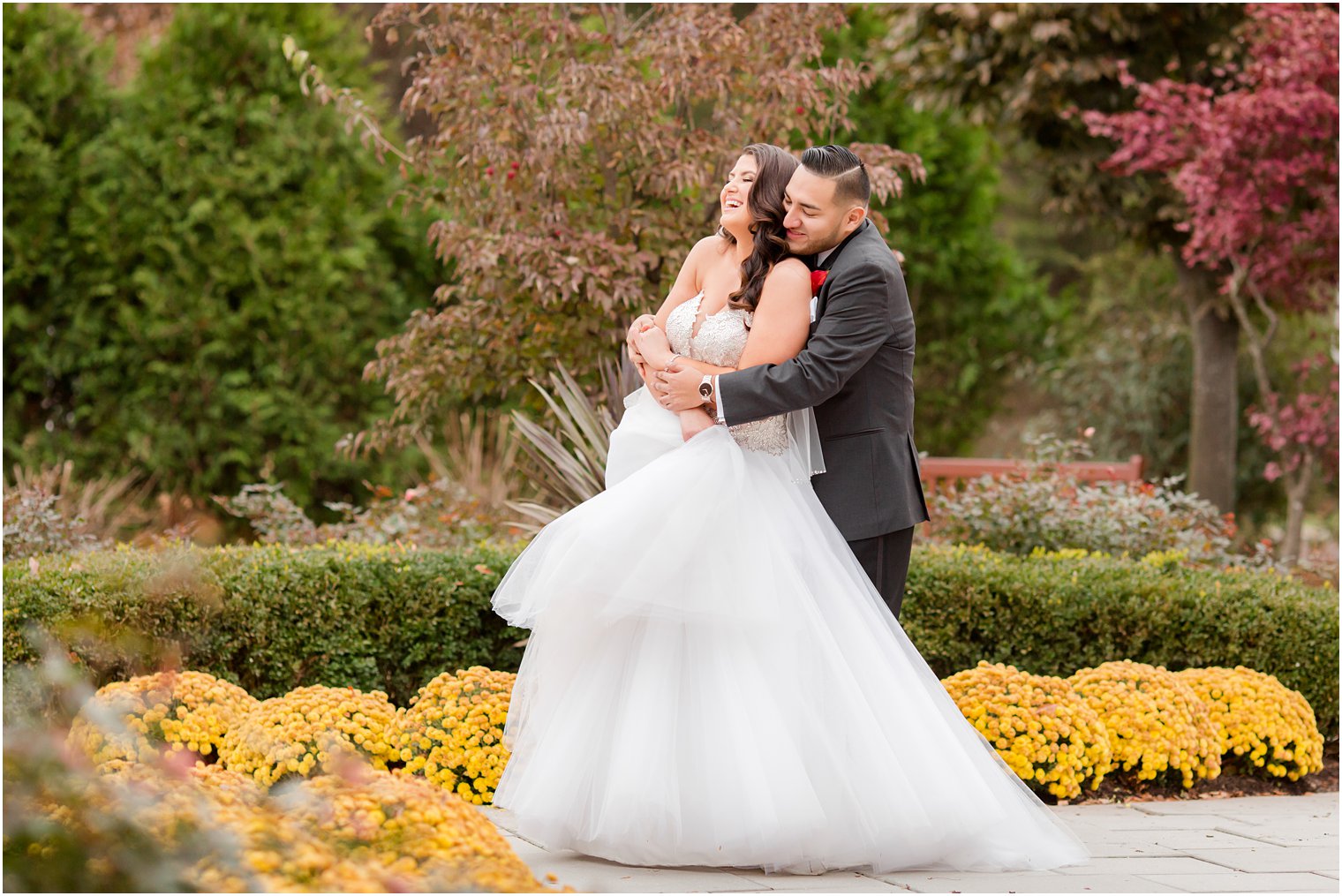 newlyweds photographed by Idalia Photography