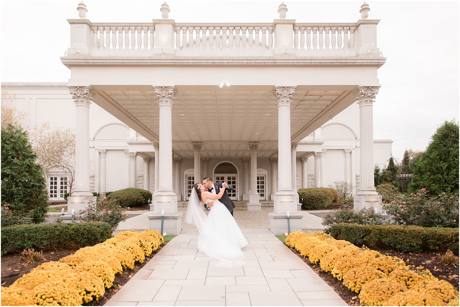 fall wedding photos with Idalia Photography in New Jersey