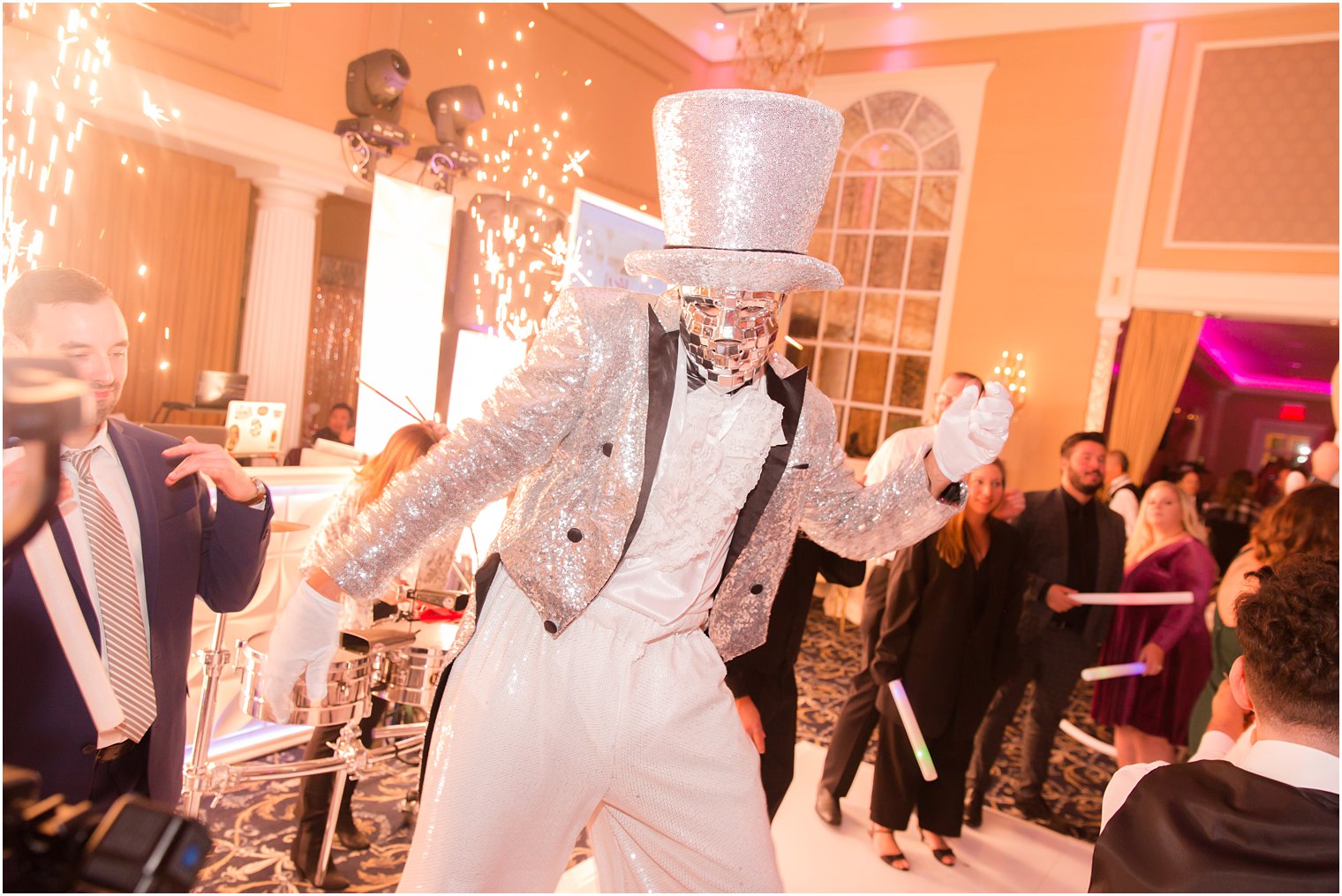 Idalia Photography captures wedding entertainment in Somerset New Jersey
