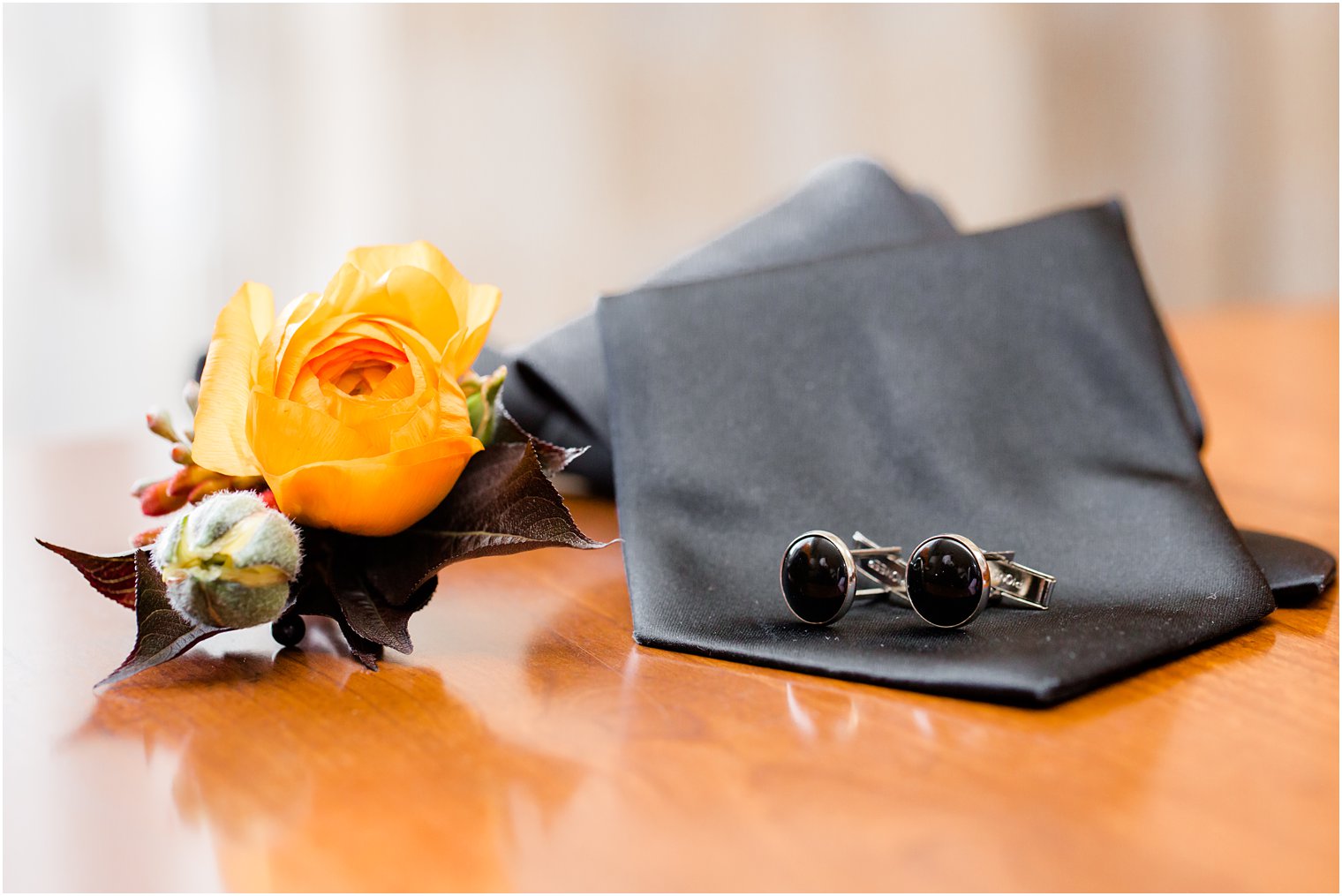 fall details for groom in New Jersey photographed by Idalia Photography