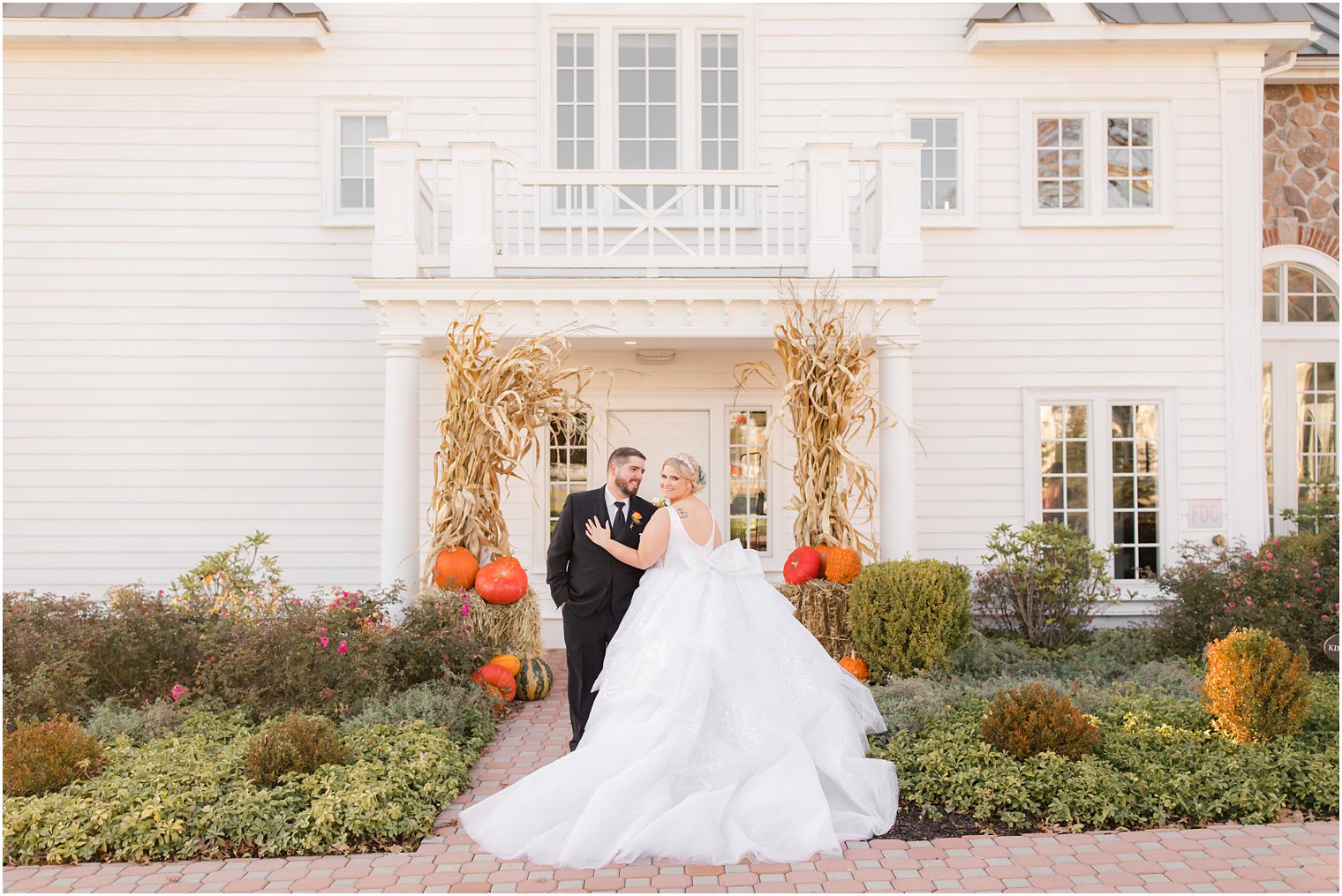 Ryland Inn coach house wedding photos by Idalia Photography