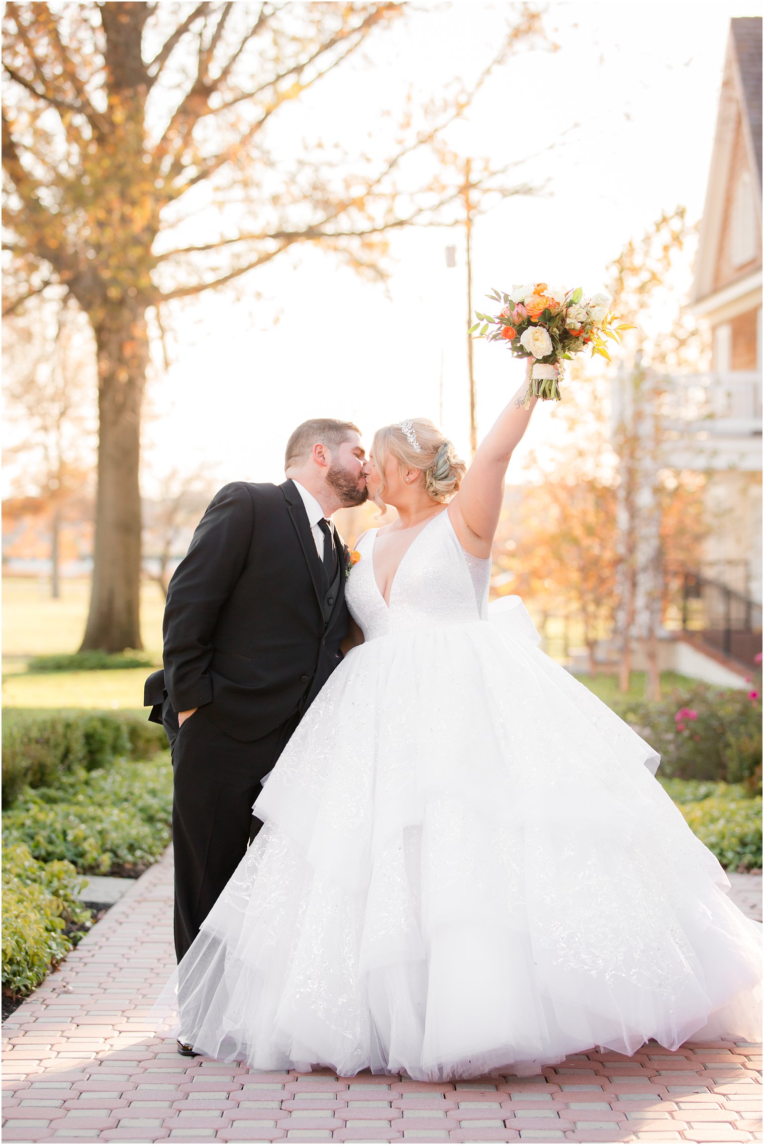 fall Ryland Inn coach house wedding photos with Idalia Photography