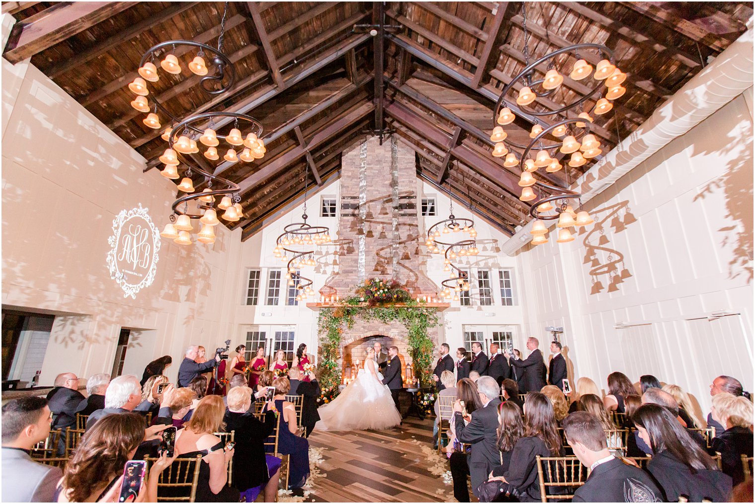 elegant fall wedding ceremony photographed by Idalia Photography