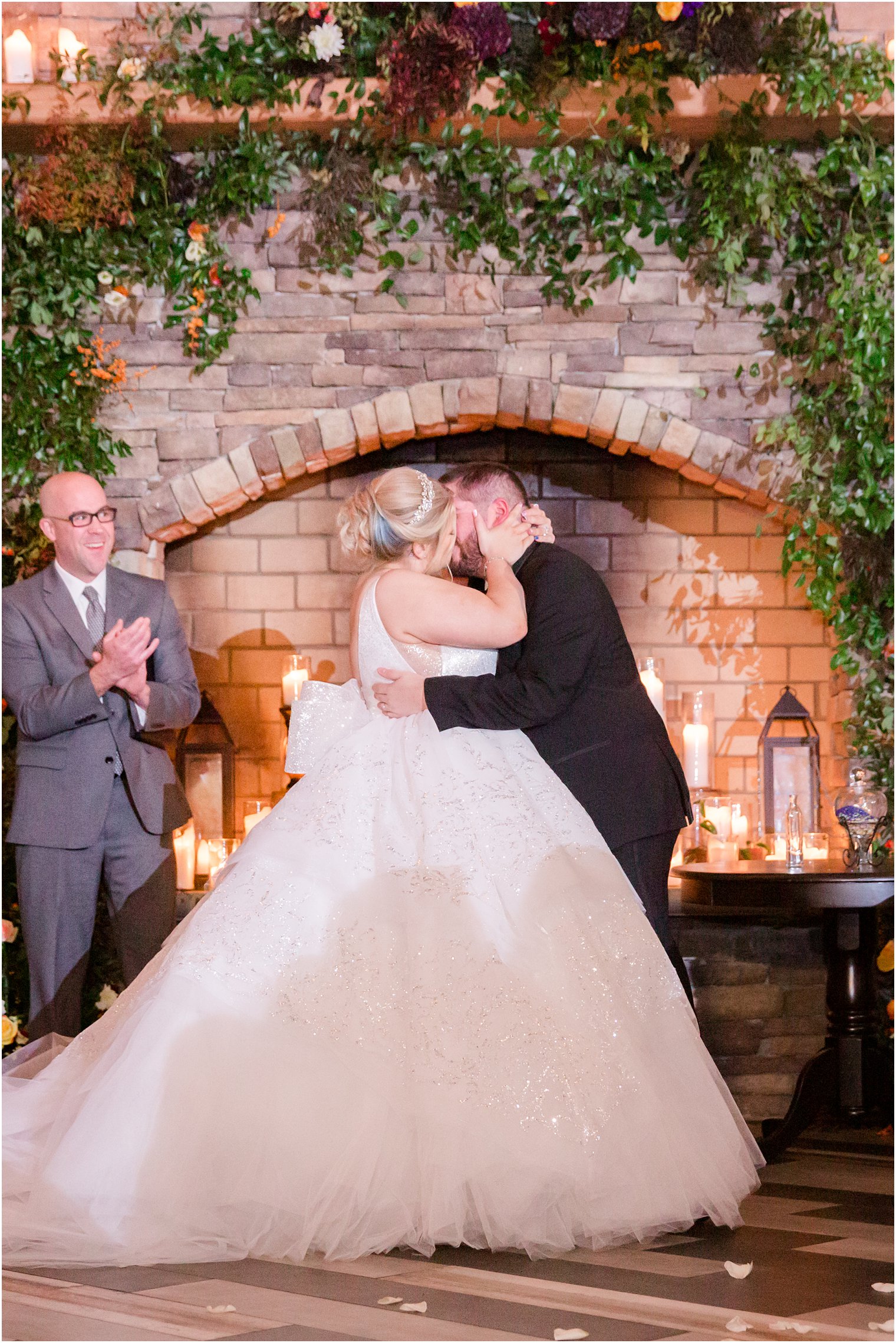fall wedding ceremony in New Jersey photographed by Idalia Photography