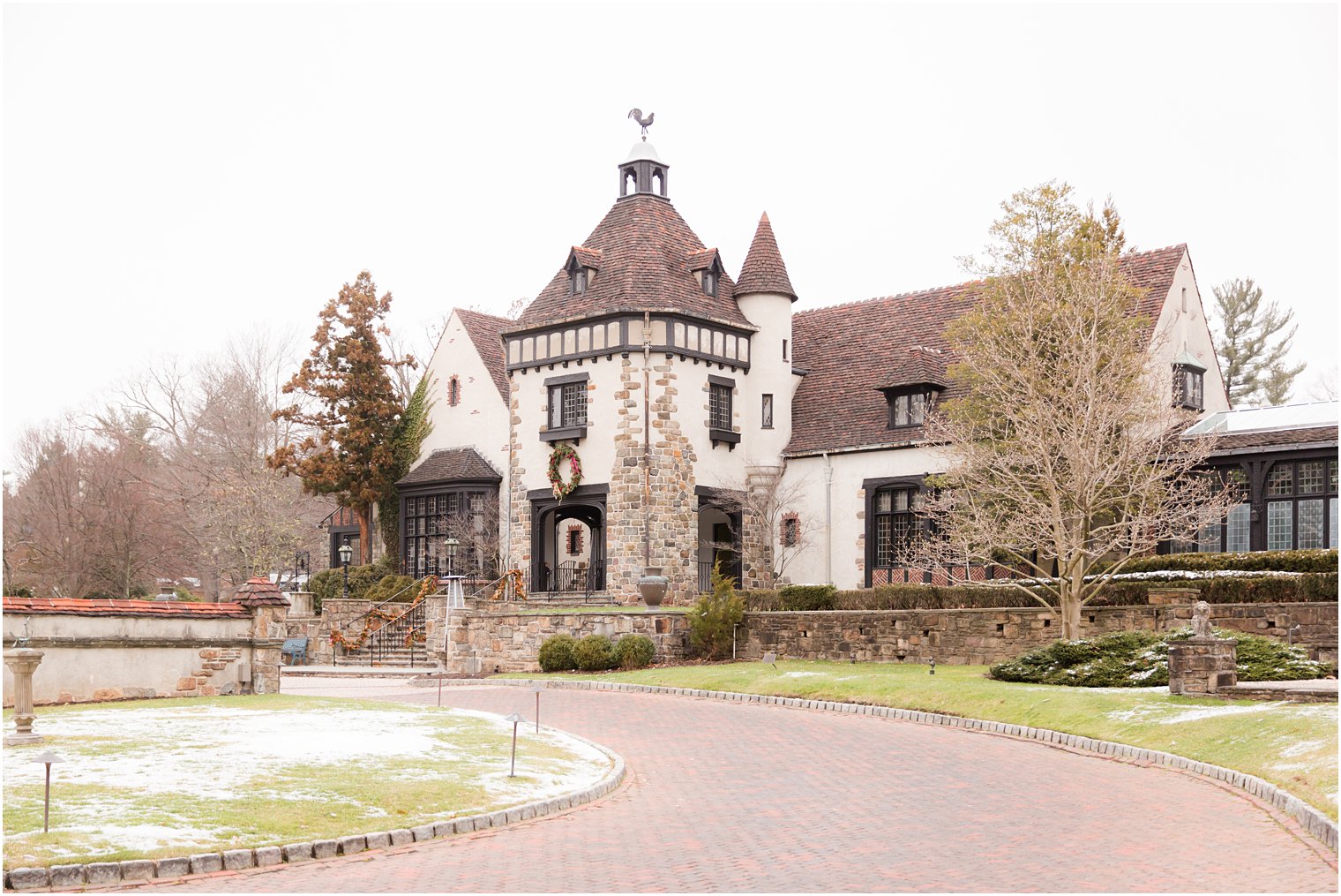 Pleasantdale Chateau in the winter | Photos by NJ Wedding Photographers Idalia Photography