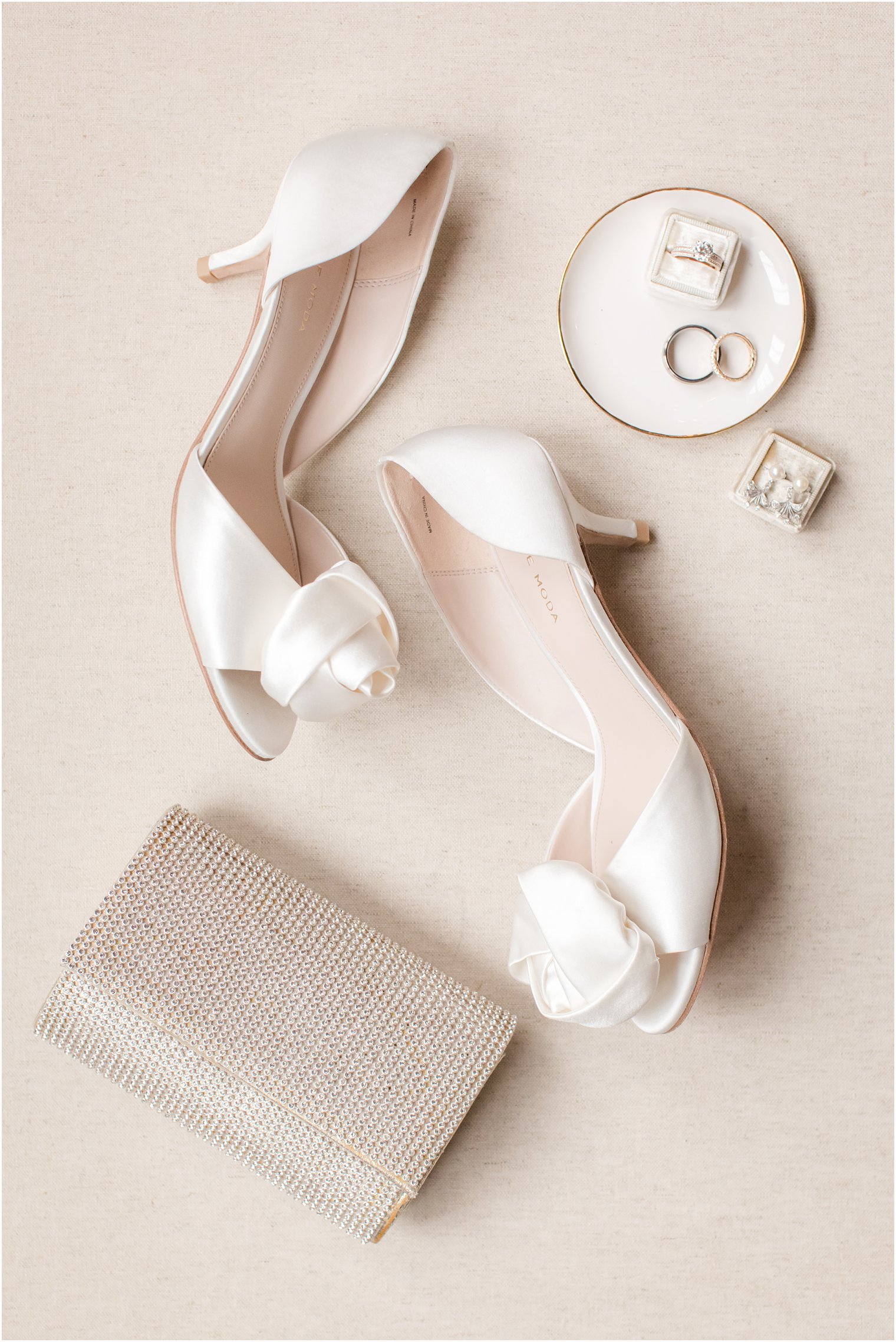 Elegant wedding shoes for a classic wedding