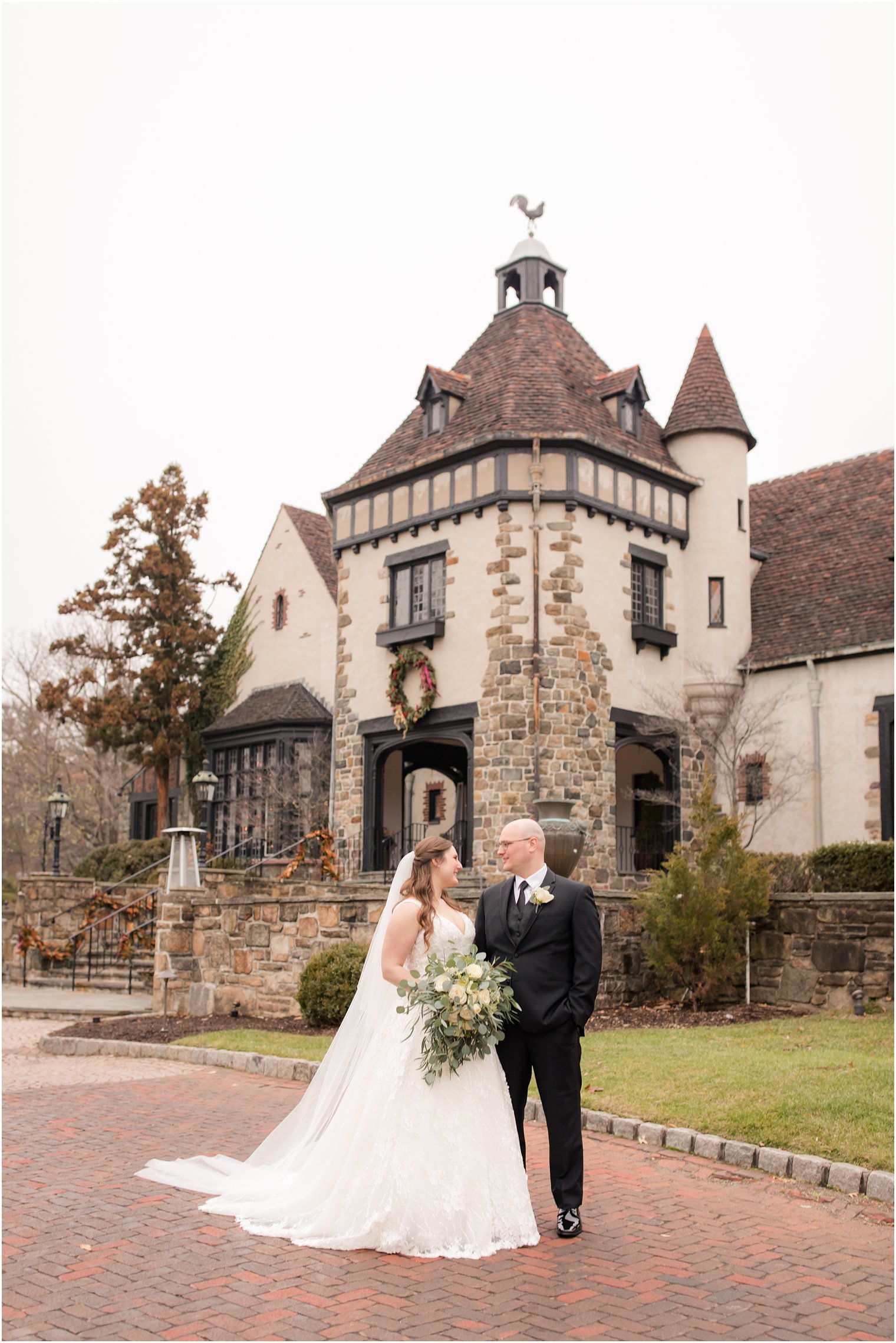 classic winter wedding at Pleasantdale Chateau winter wedding