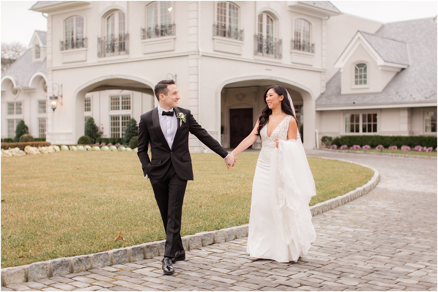 Formal bride and groom portraits on wedding day at Park Chateau Estate