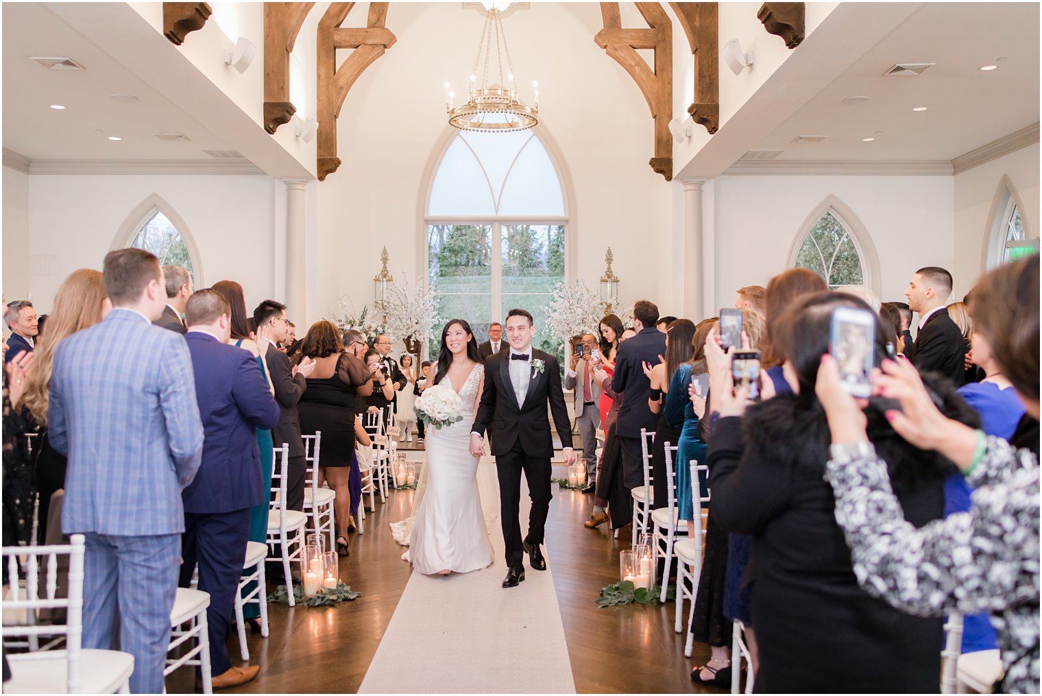 Wedding ceremony in Park Chateau Estate chapel