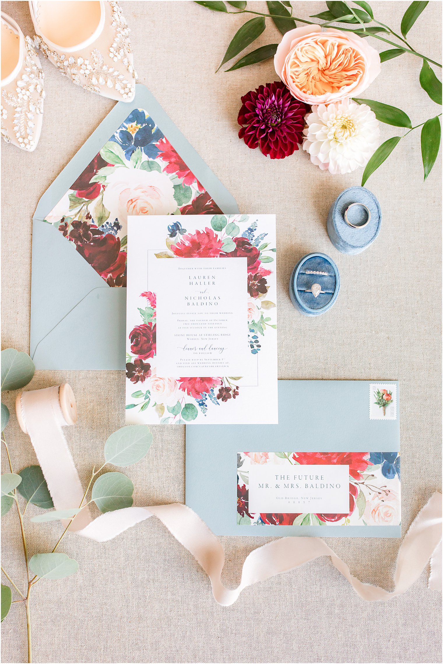 Floral watercolor wedding invitation 
