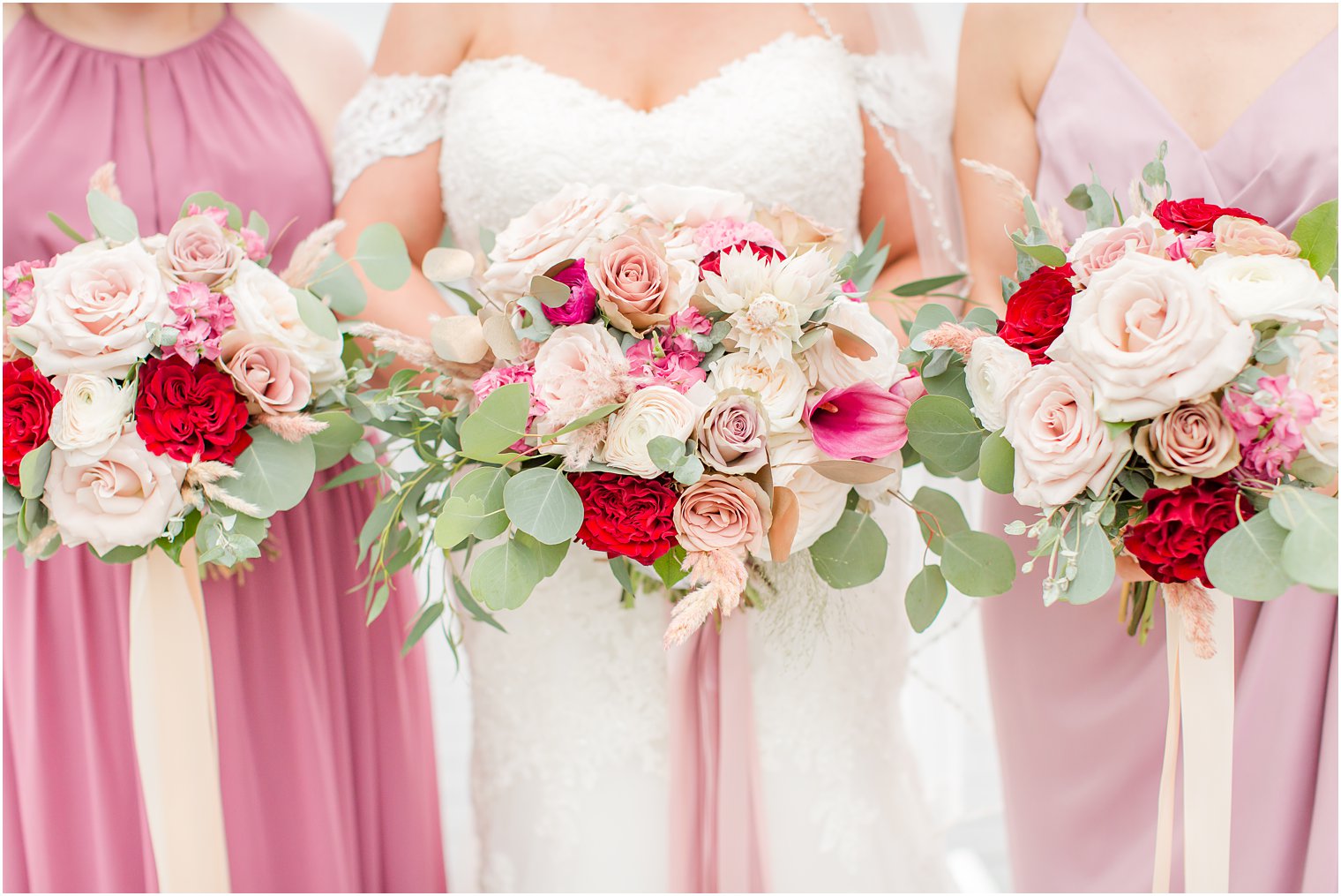 Wedding day bouquets by Narcissus Florals