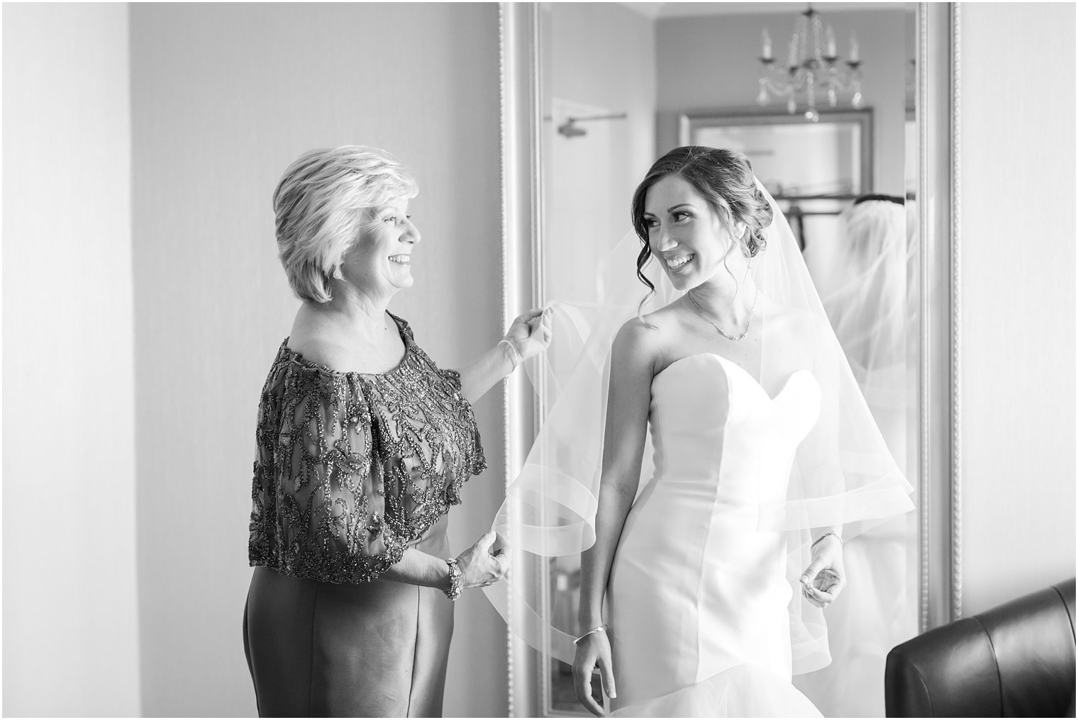 Bride's mom putting on her veil at Pen Ryn Estate