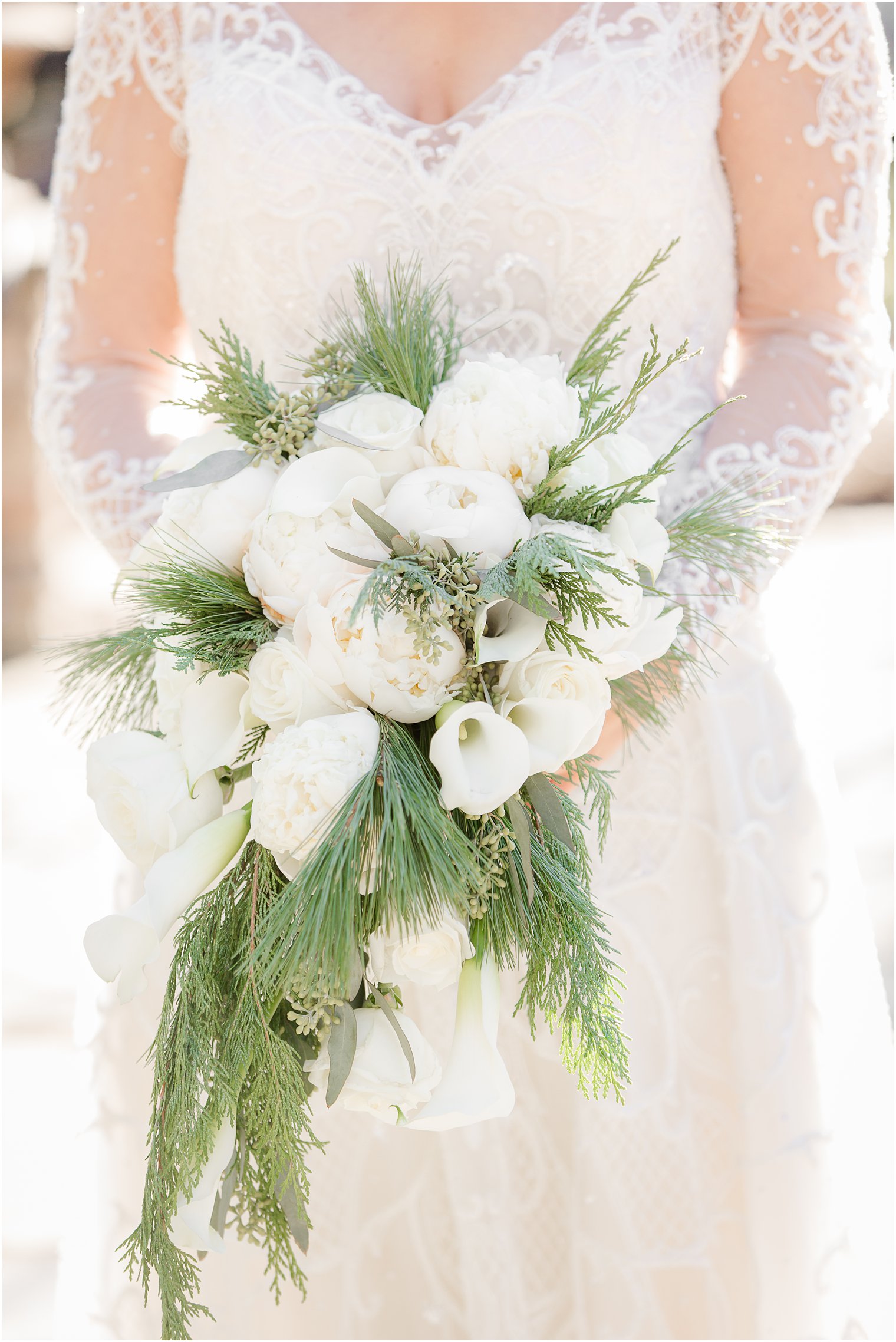 Winter floral inspiration by Laurelwood Designs