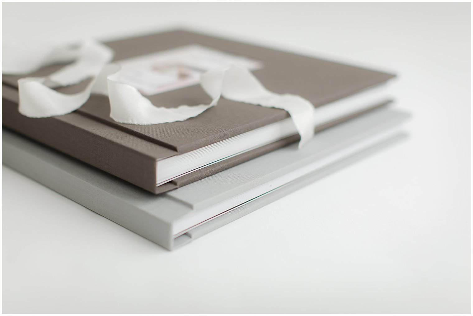 Linen album with inset cover photo 
